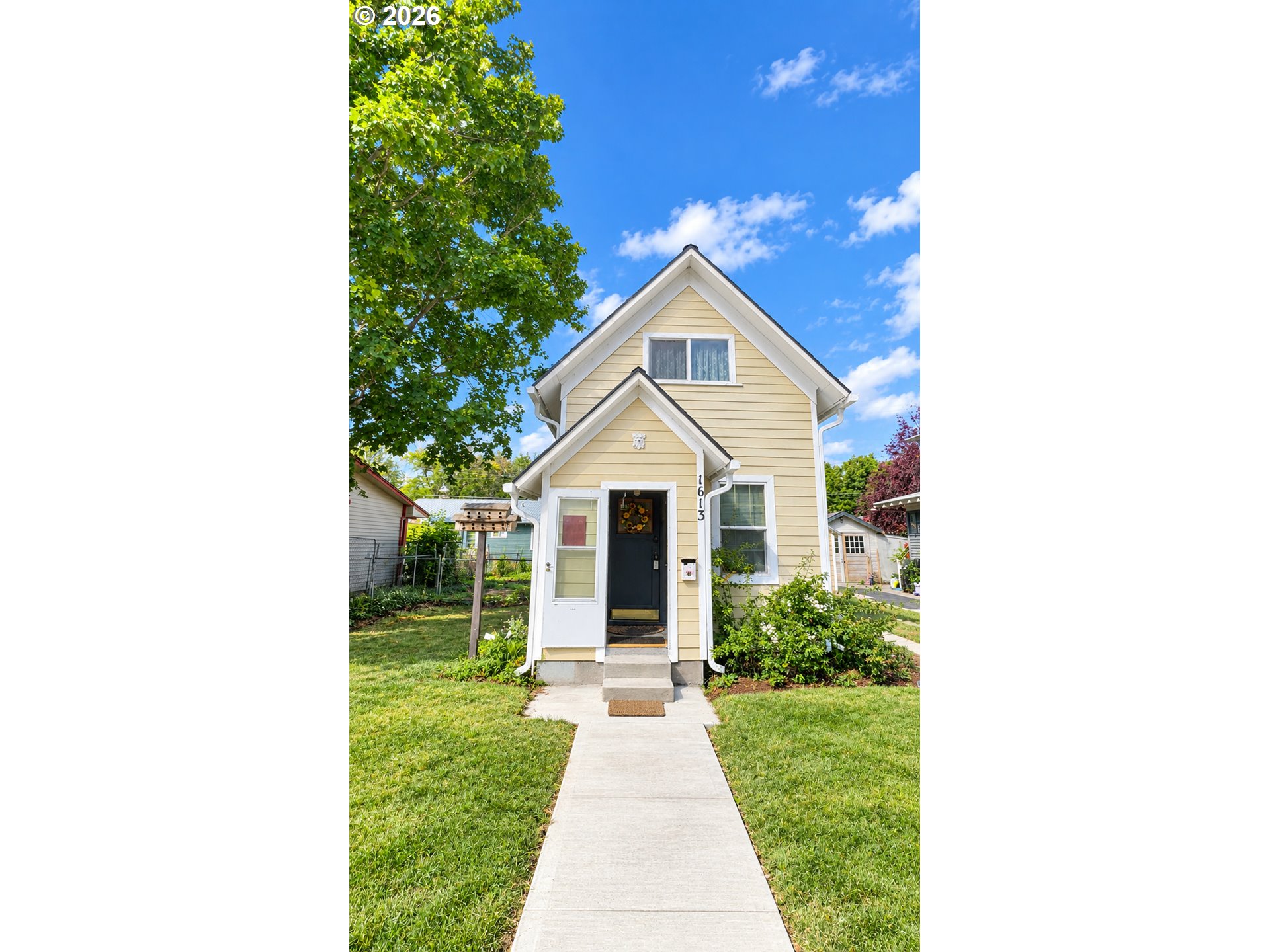 1613 2ND ST Bakercity Oregon United States, for Sale, residential,  , InCom Real Estate - New Demo Office