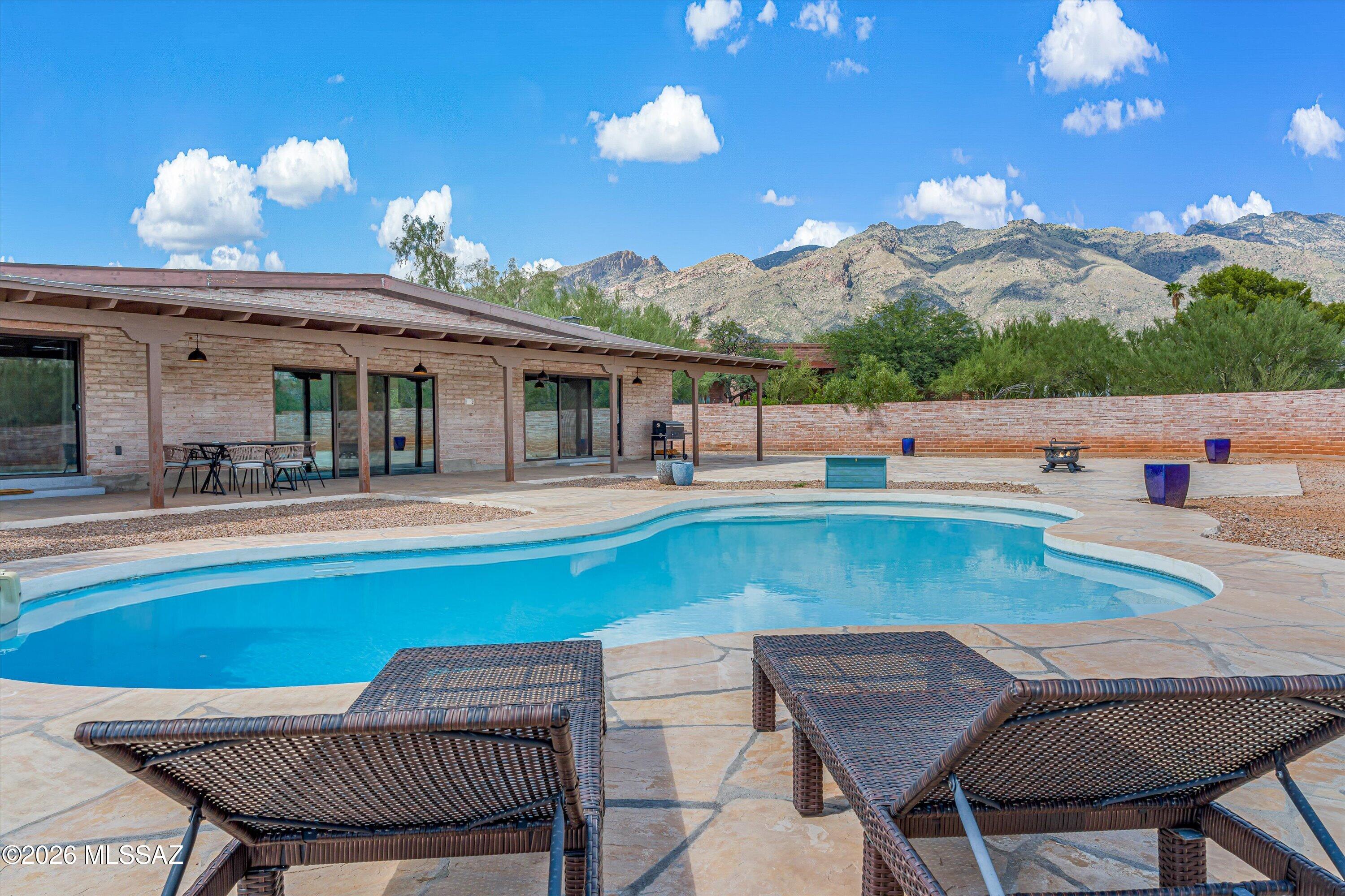 5142 E Camino Bosque Tucson Arizona United States, for Sale, residential, Aaron Lieberman, TIERRA ANTIGUA REALTY