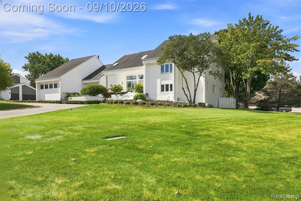 3802 Columbia Drive Bloomfield Hills Michigan United States, for Sale, residential,  , InCom Real Estate - New Demo Office