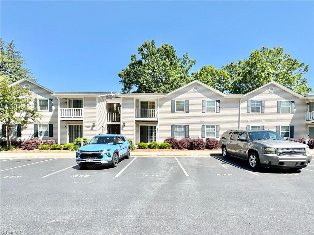 5655 Hornaday Road APT D Greensboro North Carolina United States, Sale Pending, residential,  , The Headley Group Realty