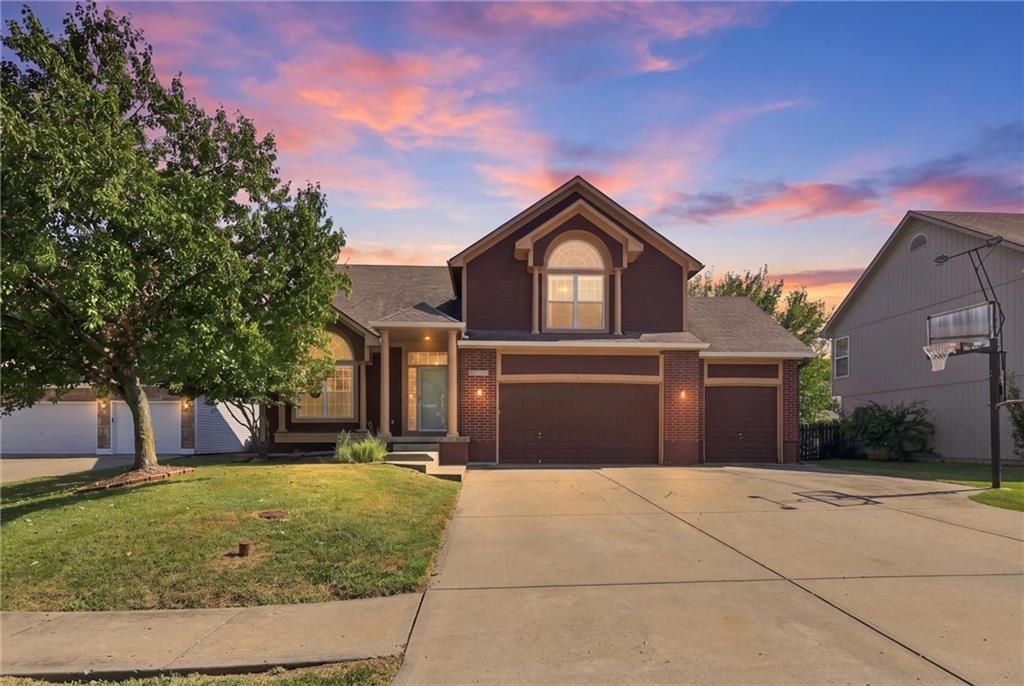 21109 E 50th Street Court Blue Springs Missouri United States, for Sale, residential,  , InCom Real Estate - New Demo Office