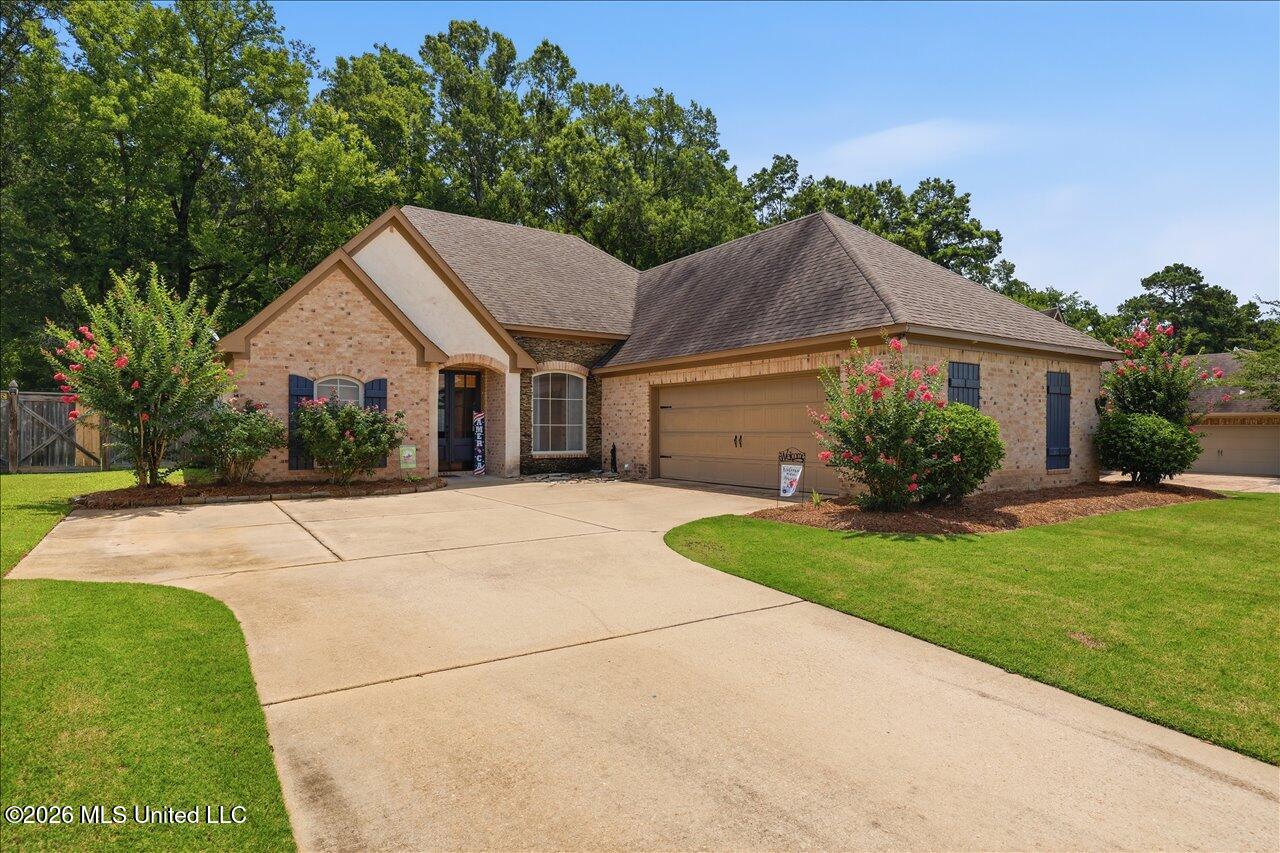 200 Belle Oak Drive Brandon Mississippi United States, for Sale, residential, Jessica McLaurin, Rezults Realty, LLC