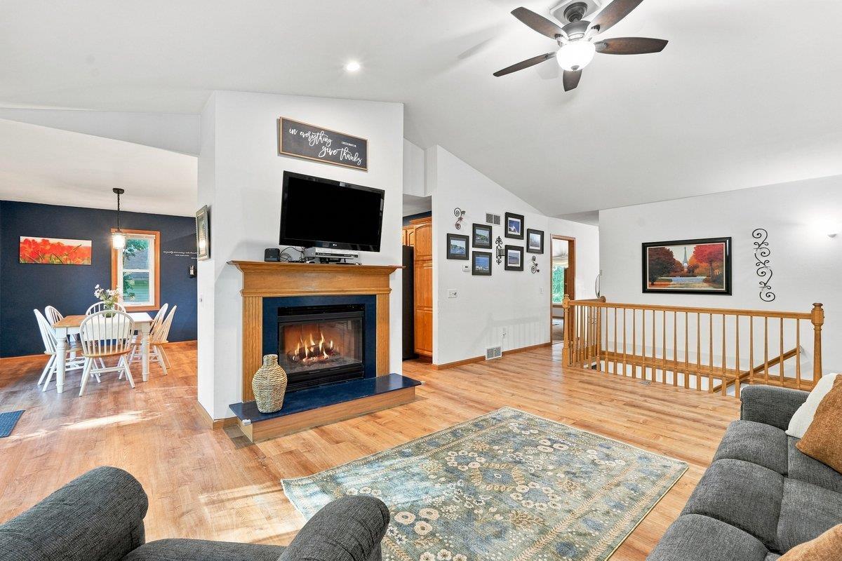 893 Chalfont Drive Sun Prairie Wisconsin United States, for Sale, residential, Todd Thiermann, Thiermann Realty Group LLC