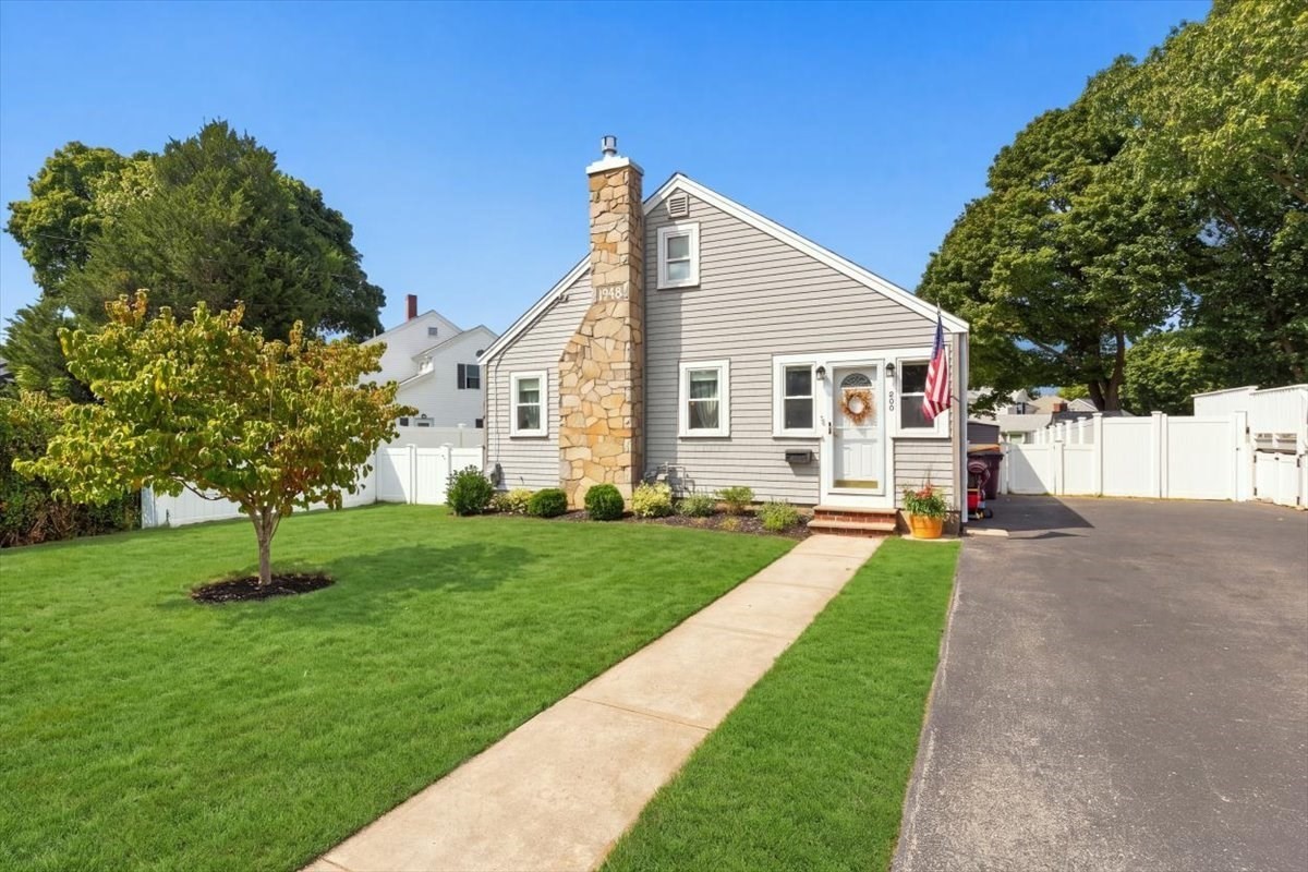 200 Roosevelt Road Weymouth Massachusetts United States, for Sale, residential, Demo Agent, InCom Real Estate - New Demo Office
