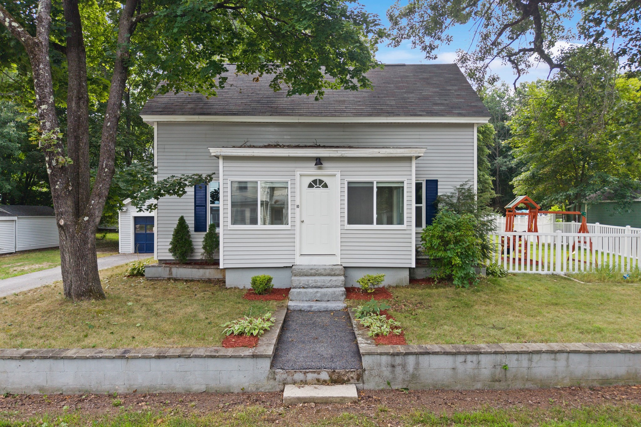 10 Pine St Westford Massachusetts United States, for Sale, residential,  , The Edwards Realty Team - Barrett Sotheby's International Realty