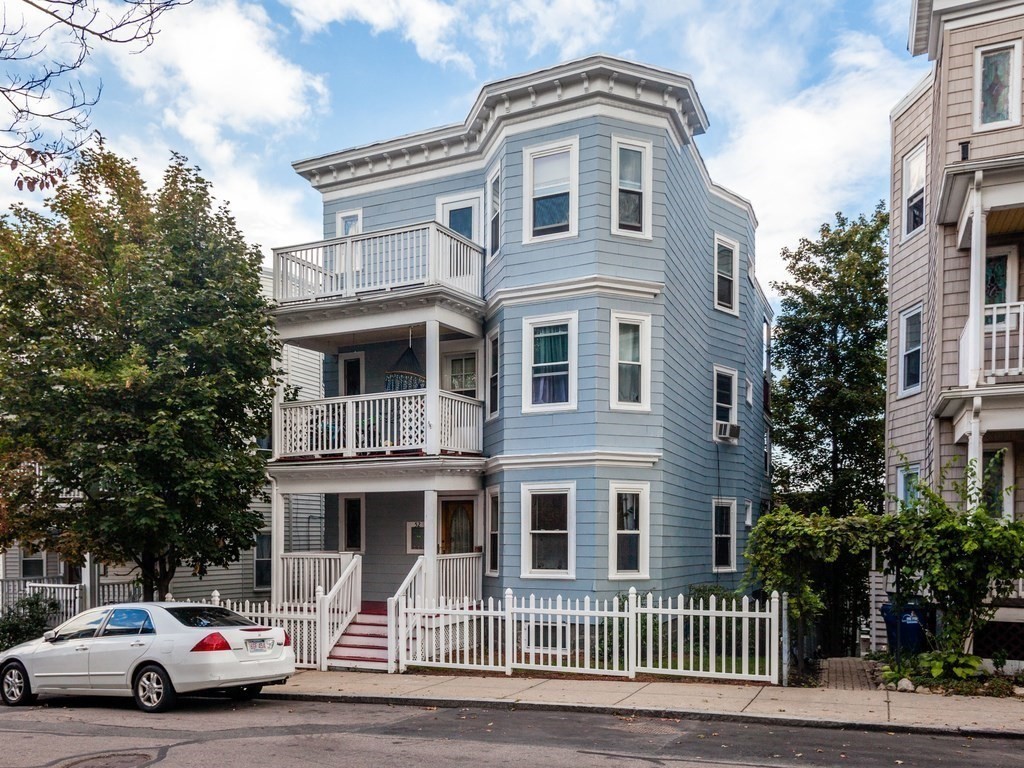 52 Percival St  UNIT 3 Boston Massachusetts United States, for Rent, residential,  , The Edwards Realty Team - Barrett Sotheby's International Realty