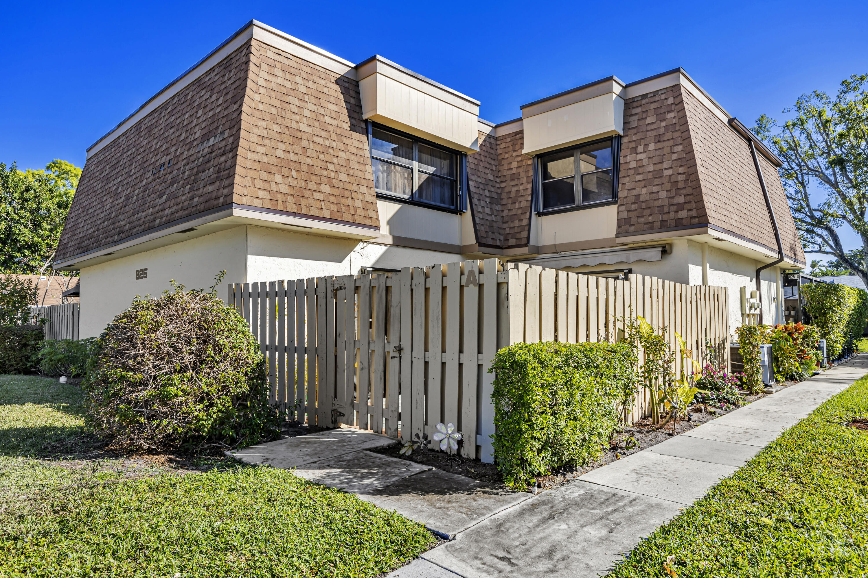 825 NW 30th Avenue APT A Delray Beach Florida United States, for Sale, residential, Arlene   Toolsie  , Re/Max Direct