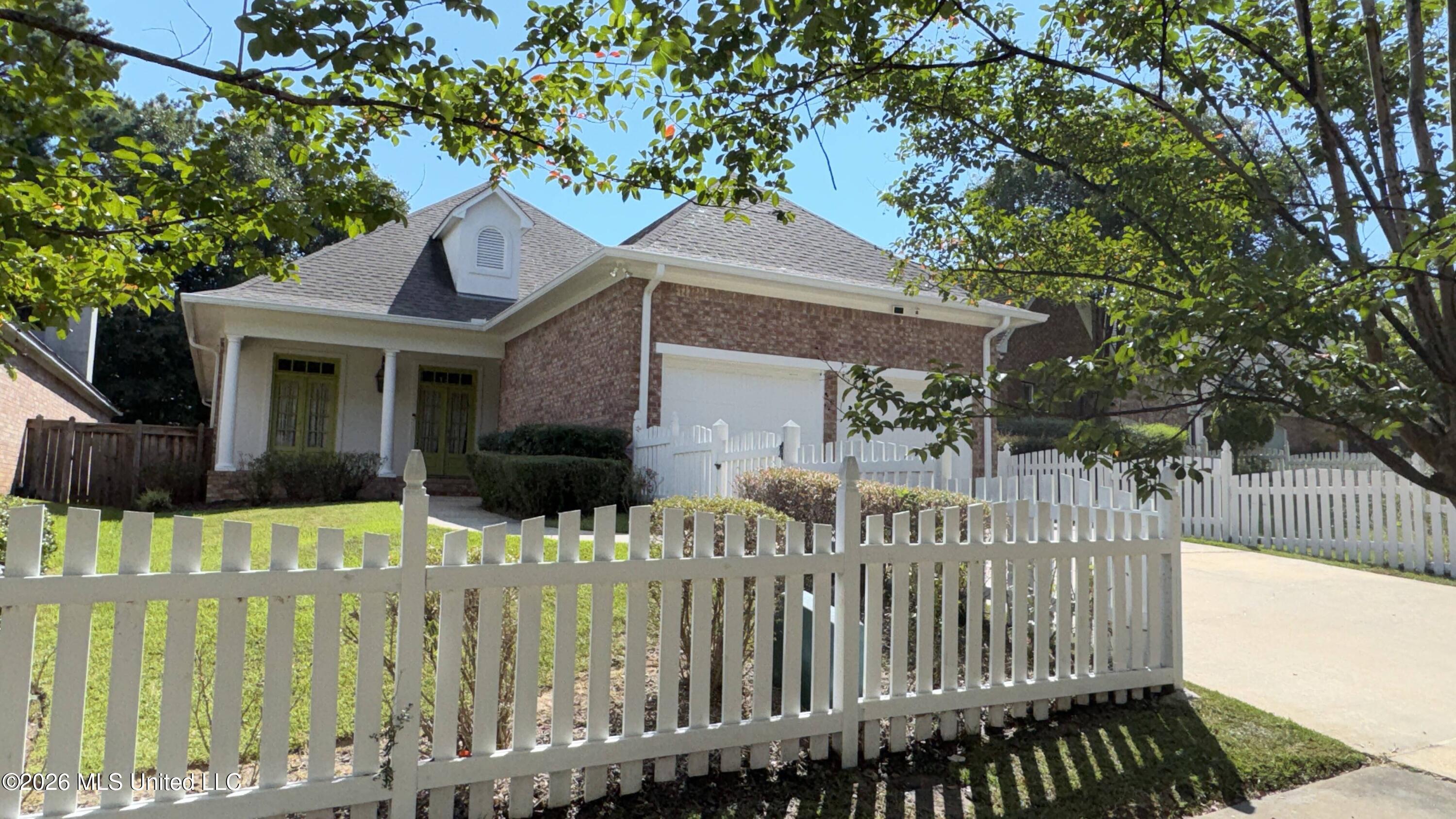 306 Colony Ridge Court Ridgeland Mississippi United States, for Sale, residential, Jessica McLaurin, Rezults Realty, LLC