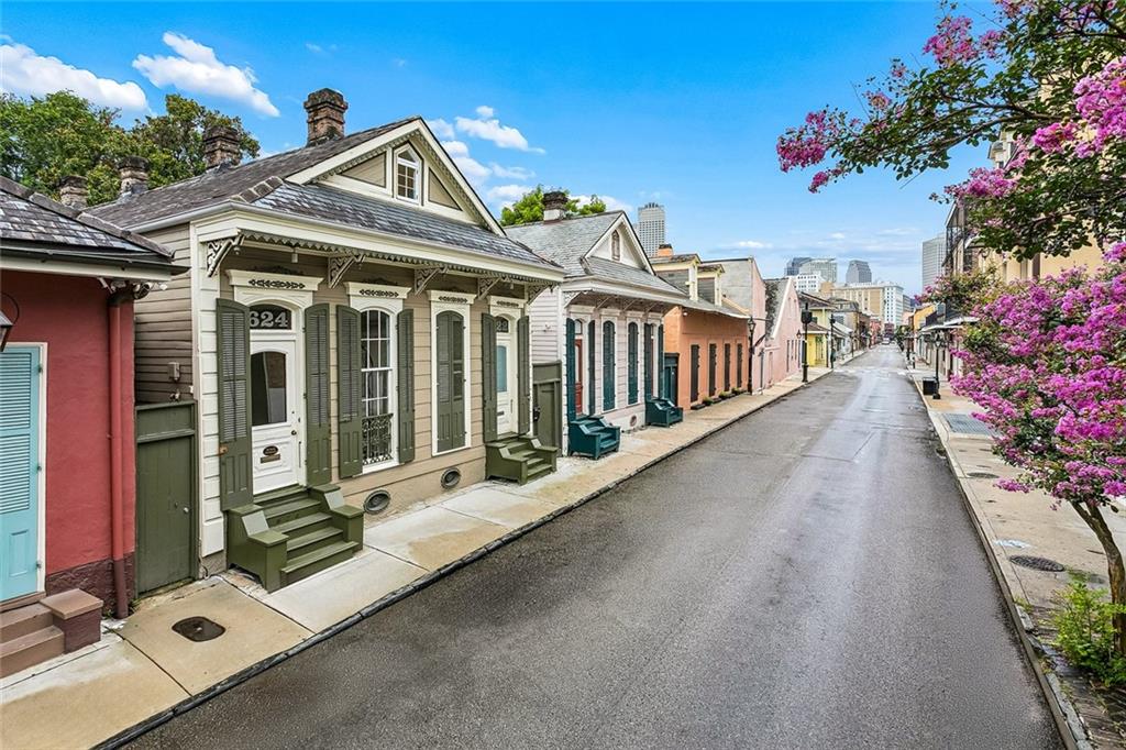 622- 24 BURGUNDY Street New Orleans Louisiana United States, for Sale, residential,  , 1st BMG REALTY