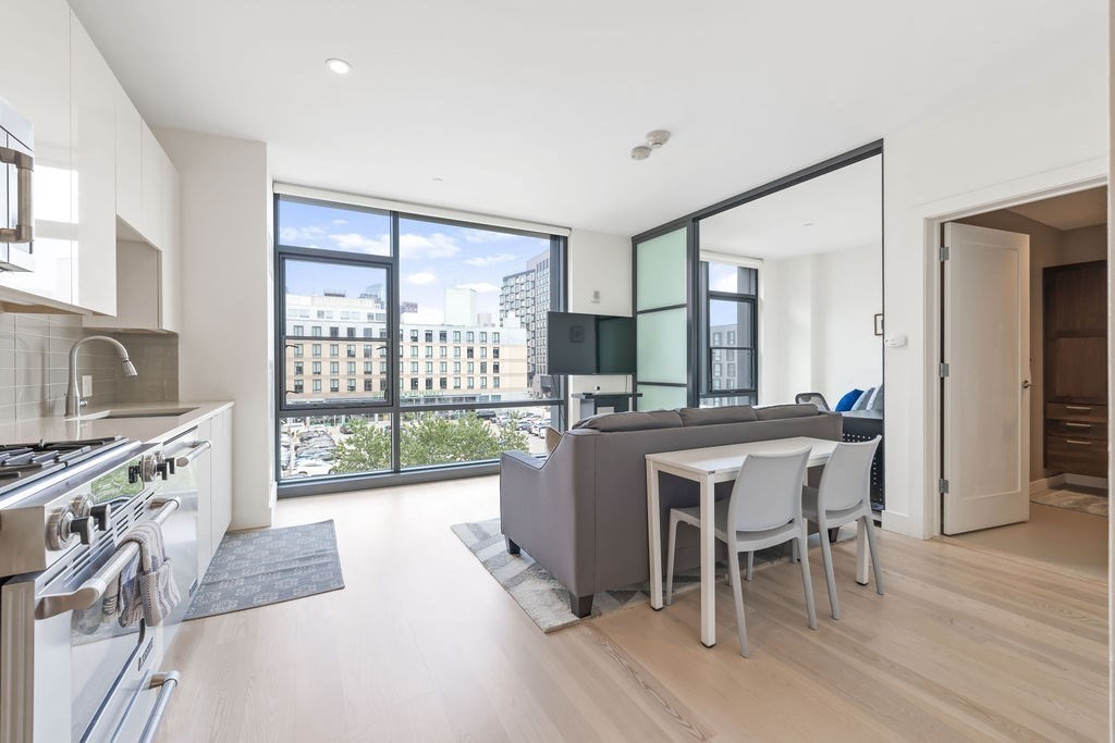 32 Traveler St  UNIT 411 Boston Massachusetts United States, for Sale, residential, Darcy Bento, South Boston  Realtor Bento Real Estate Group, Bento Real Estate Group, Inc.