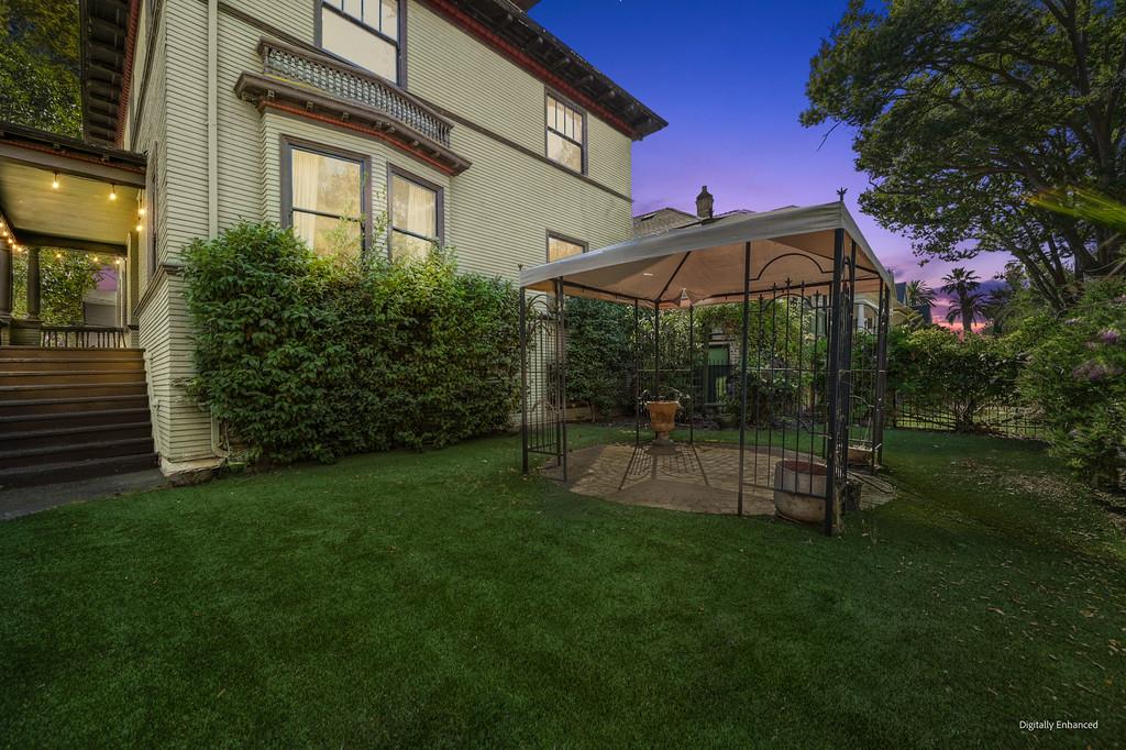 2230 Capitol Avenue Sacramento California United States, for Sale, residential, , Royalty Property Management & Realty