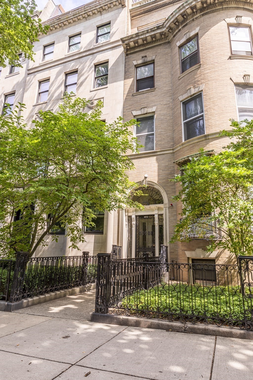 405 Commonwealth Ave  UNIT 2B Boston Massachusetts United States, for Sale, residential,  , The Edwards Realty Team - Barrett Sotheby's International Realty
