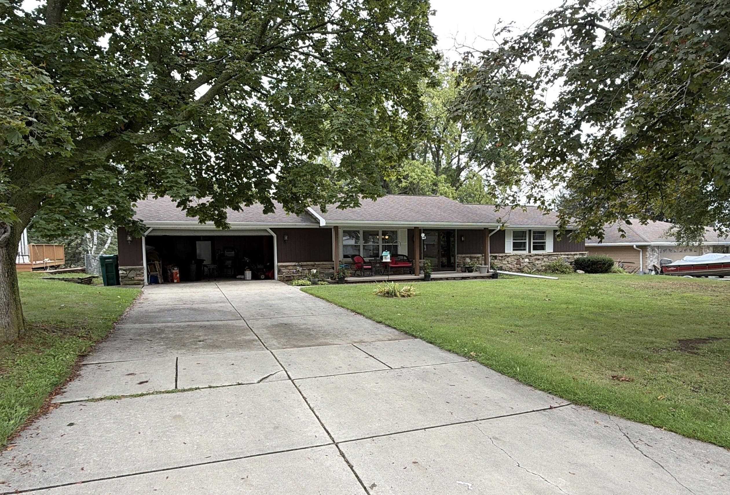 822 MOON Drive Green Bay Wisconsin United States, for Sale, residential,  , Fireside Realty LLC