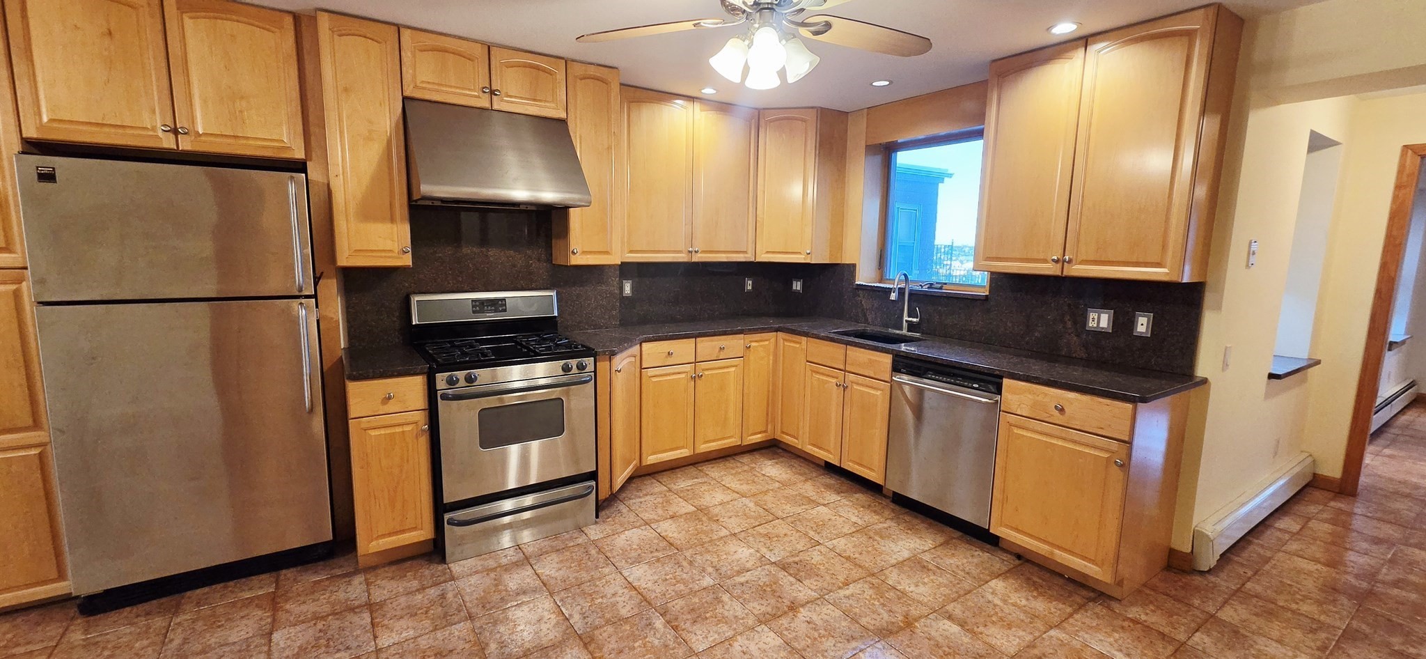 186 Webster  UNIT 3 Boston Massachusetts United States, for Rent, residential,  , The Edwards Realty Team - Barrett Sotheby's International Realty