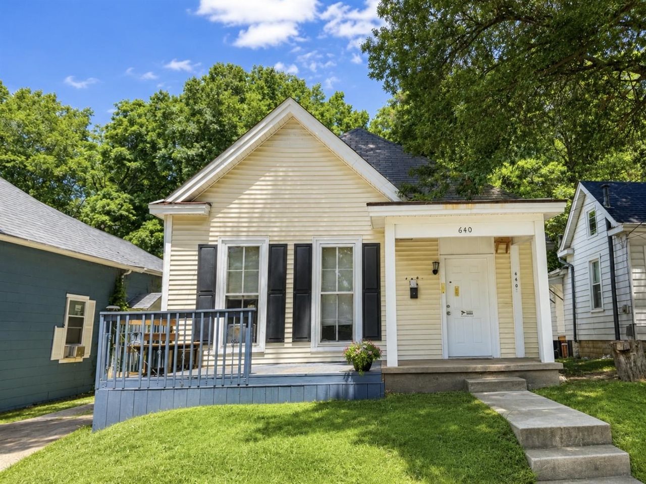 640 E 14th Avenue Bowling Green Kentucky United States, for Sale, residential, Adam Hanes, LPT Realty