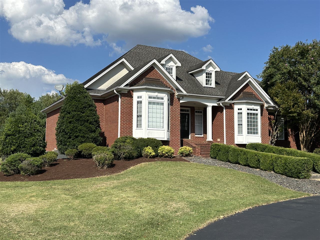 827 Annmarie Court Bowling Green Kentucky United States, for Sale, residential, Adam Hanes, LPT Realty