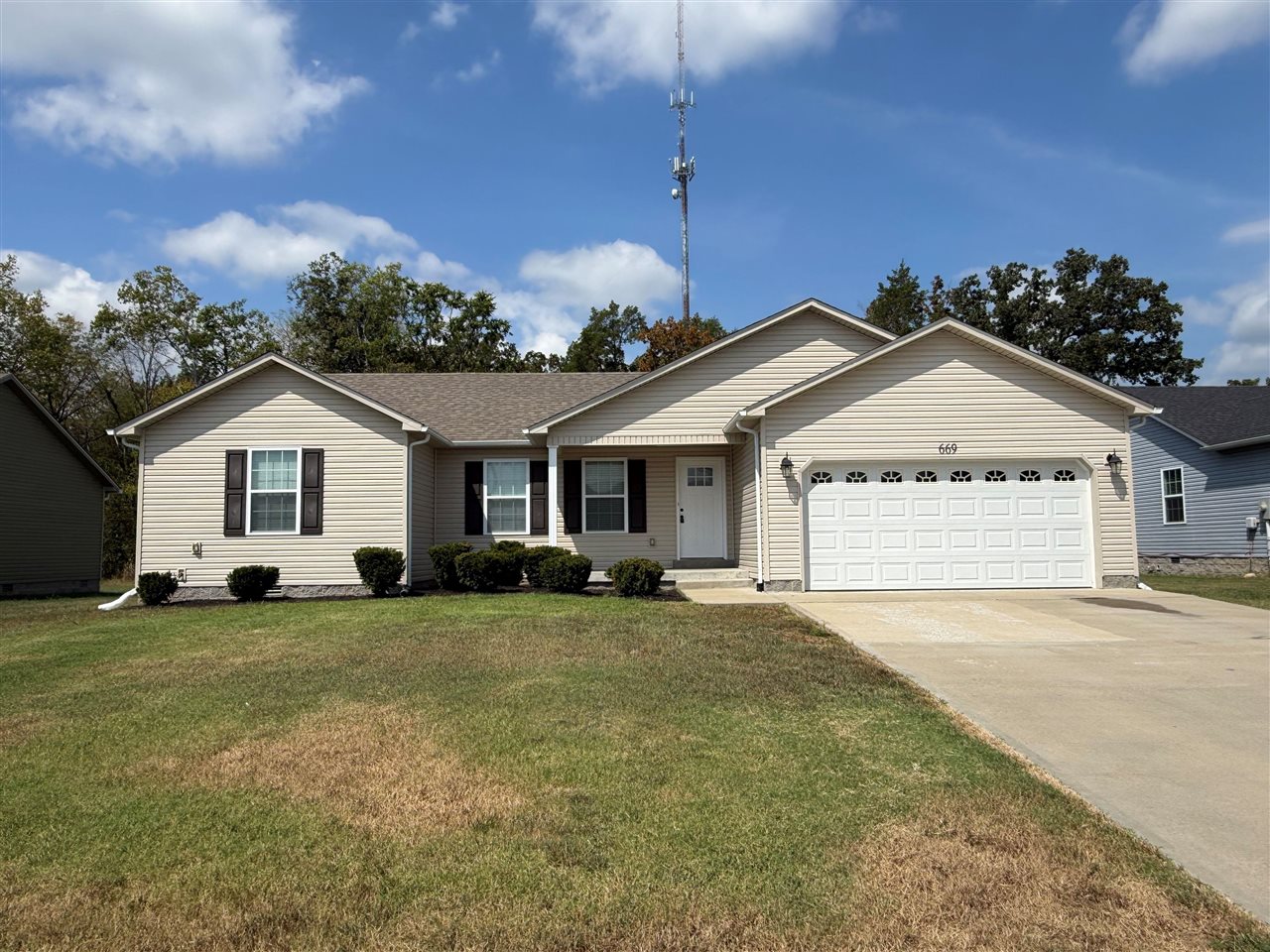669 Northridge Drive Bowling Green Kentucky United States, for Sale, residential, Adam Hanes, LPT Realty
