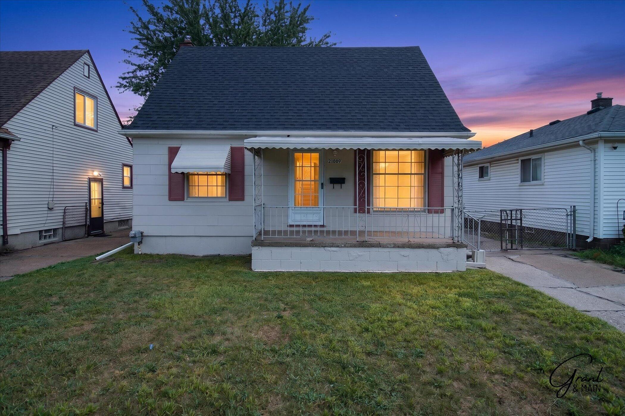 21000 La Salle Boulevard Warren Michigan United States, for Sale, residential,  , New Way Realty Partners