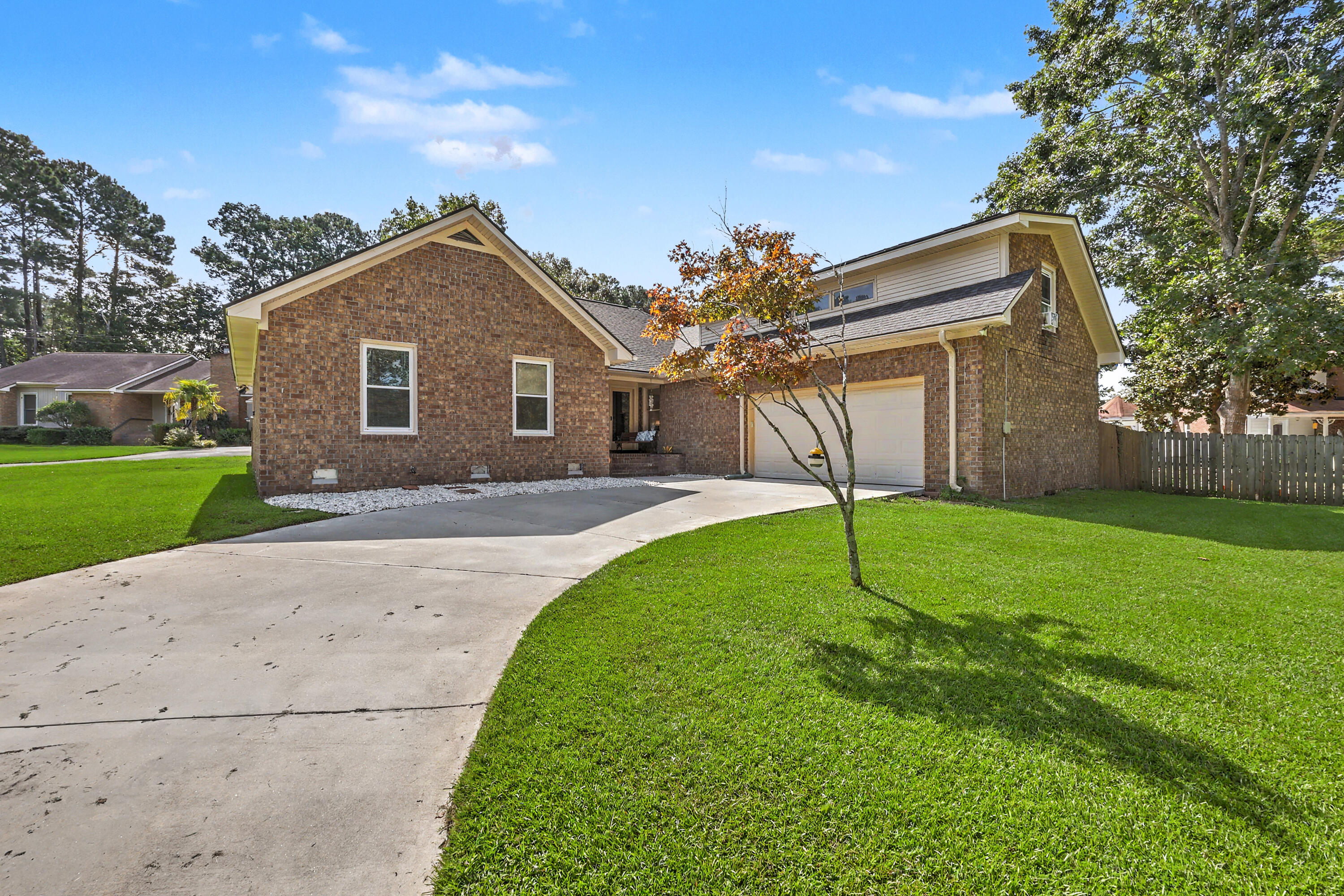 97 Nightingale Manor Charleston South Carolina United States, Sale Pending, residential, Bobbie  Rose, Keller Williams Realty Charleston/West Ashley