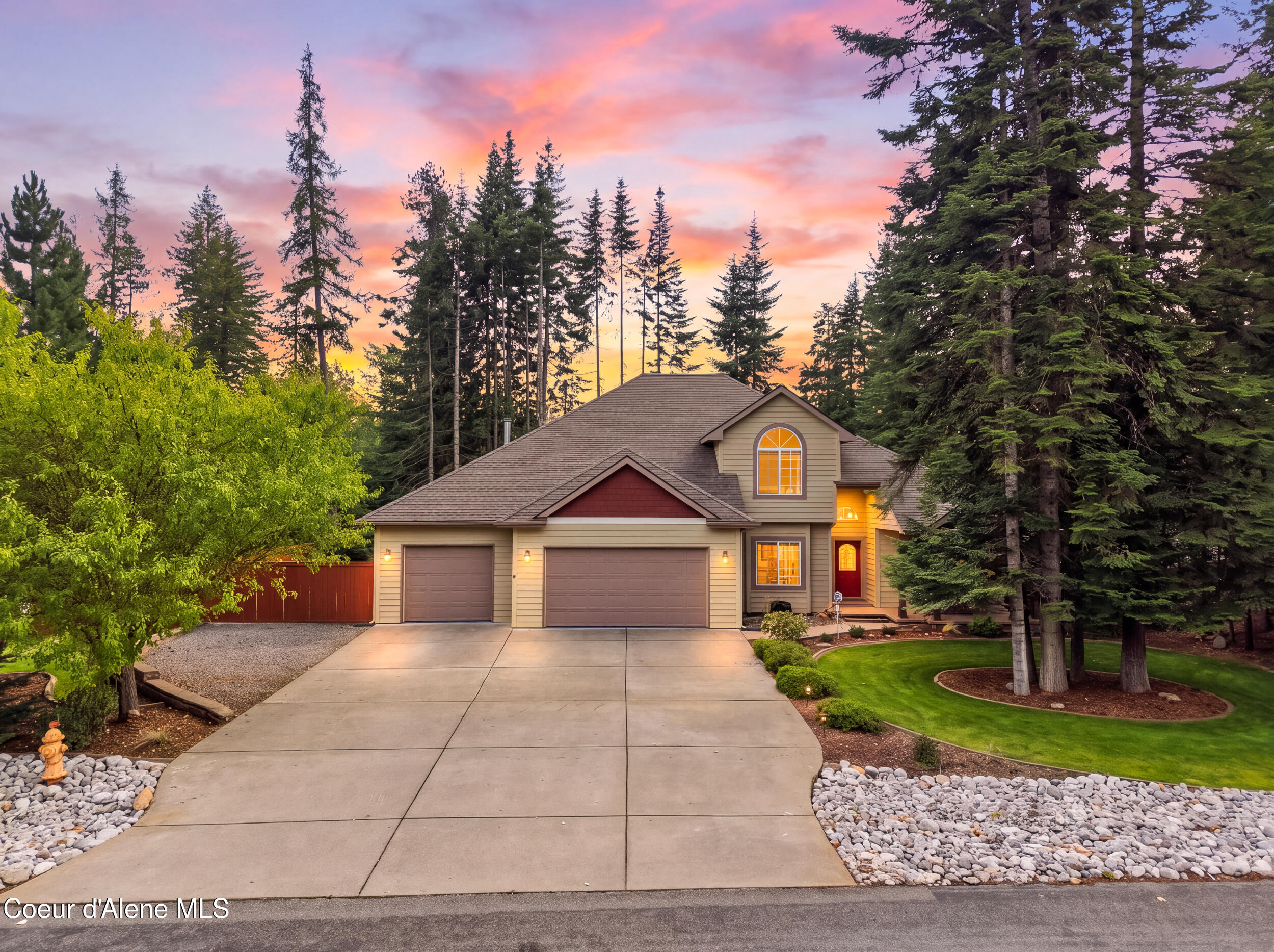 12377 N Bradbury DR Hayden Idaho United States, for Sale, residential, Jenna Wynand, Realty ONE Group Eclipse