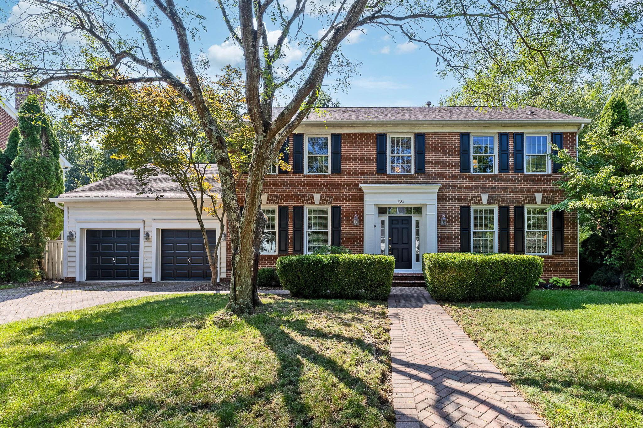 7381 S Hampsted Square New Albany Ohio United States, for Sale, residential,  , The Hessenauer Corporation