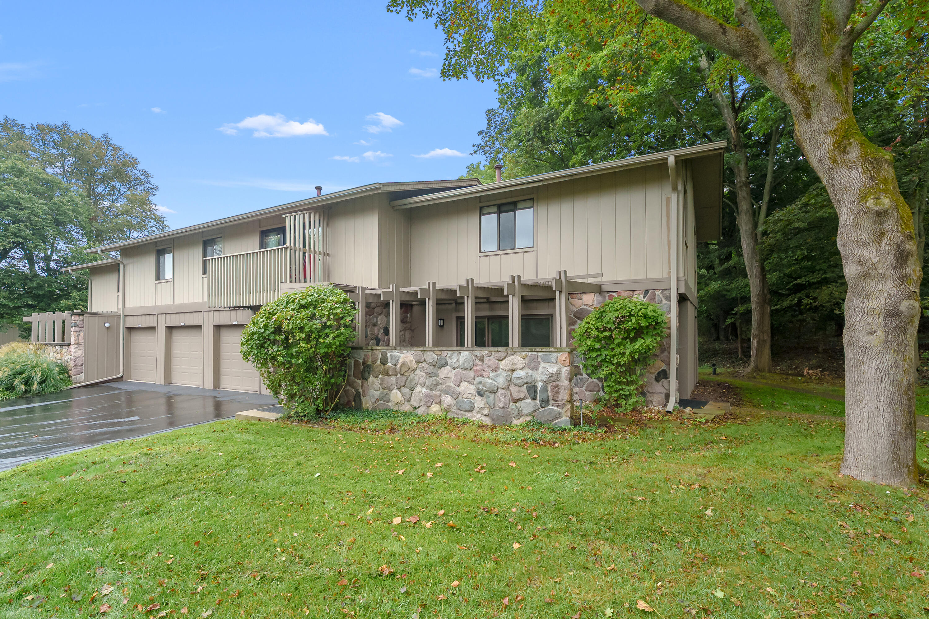 3844 Greenleaf Circle Kalamazoo Michigan United States, for Sale, residential,  , Evenboer-Walton Realtors