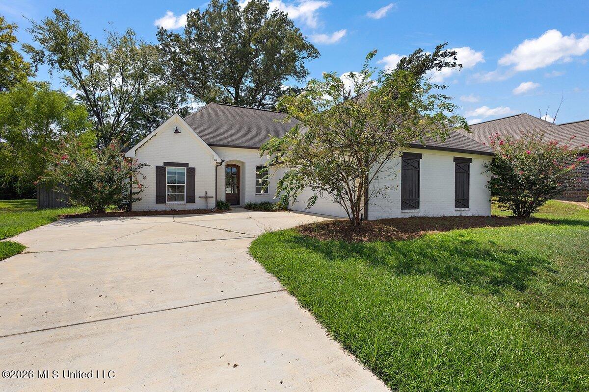 164 Sweetbriar Circle Canton Mississippi United States, for Sale, residential, Jessica McLaurin, Rezults Realty, LLC