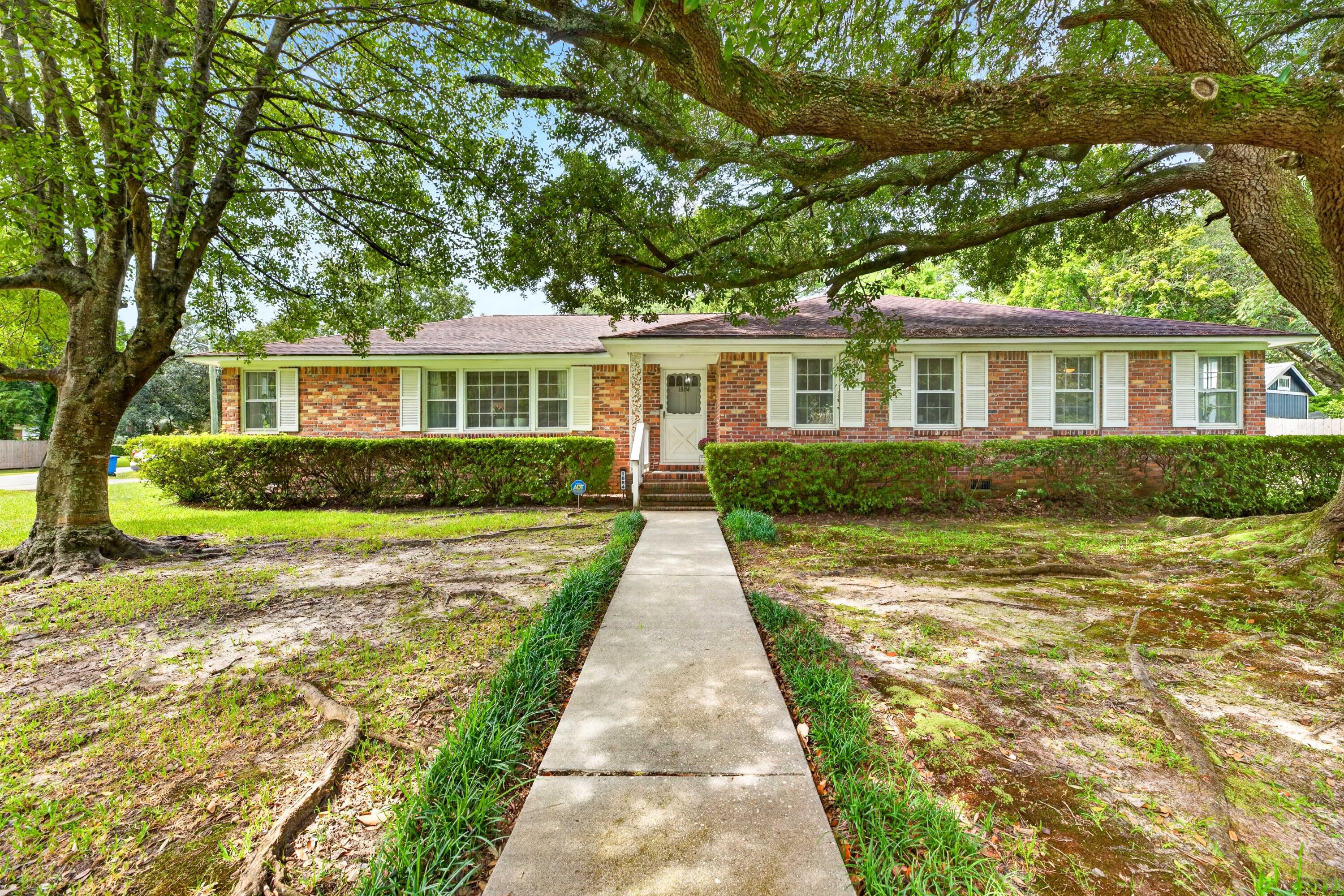 1884 Saint Julian Drive Charleston South Carolina United States, for Sale, residential, Bobbie  Rose, Keller Williams Realty Charleston/West Ashley