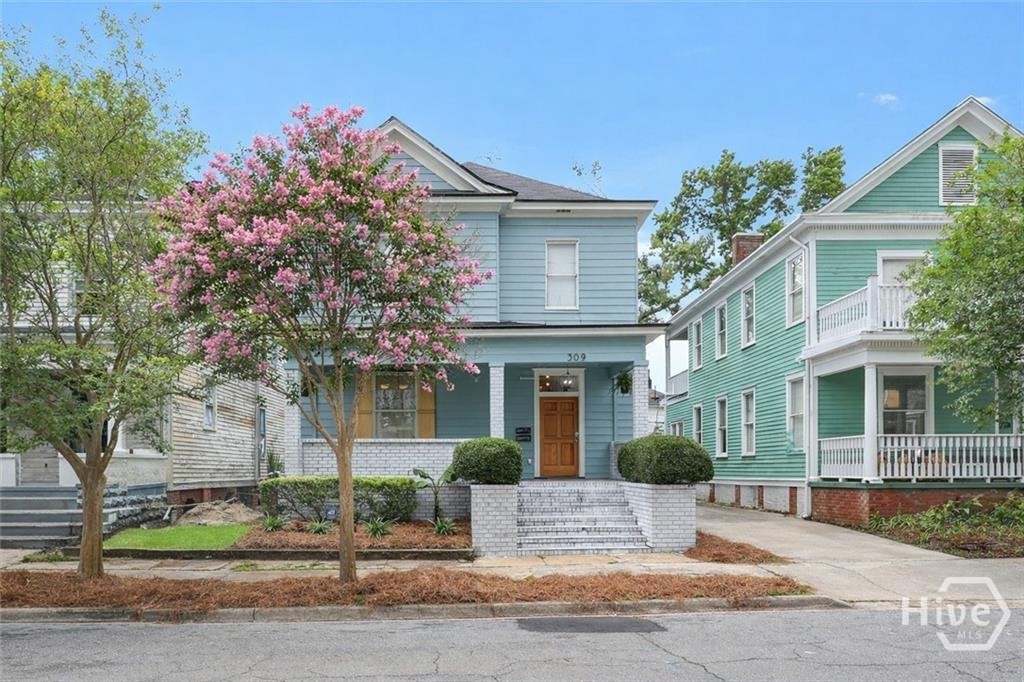 309 W 33rd Street Savannah Georgia United States, for Sale, commercial,  , Savannah Living Real Estate