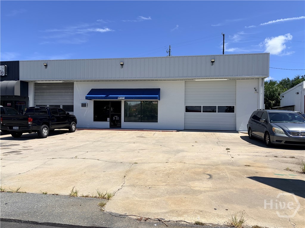 2007 E Victory Drive Savannah Georgia United States, for Lease, commercial,  , Savannah Living Real Estate