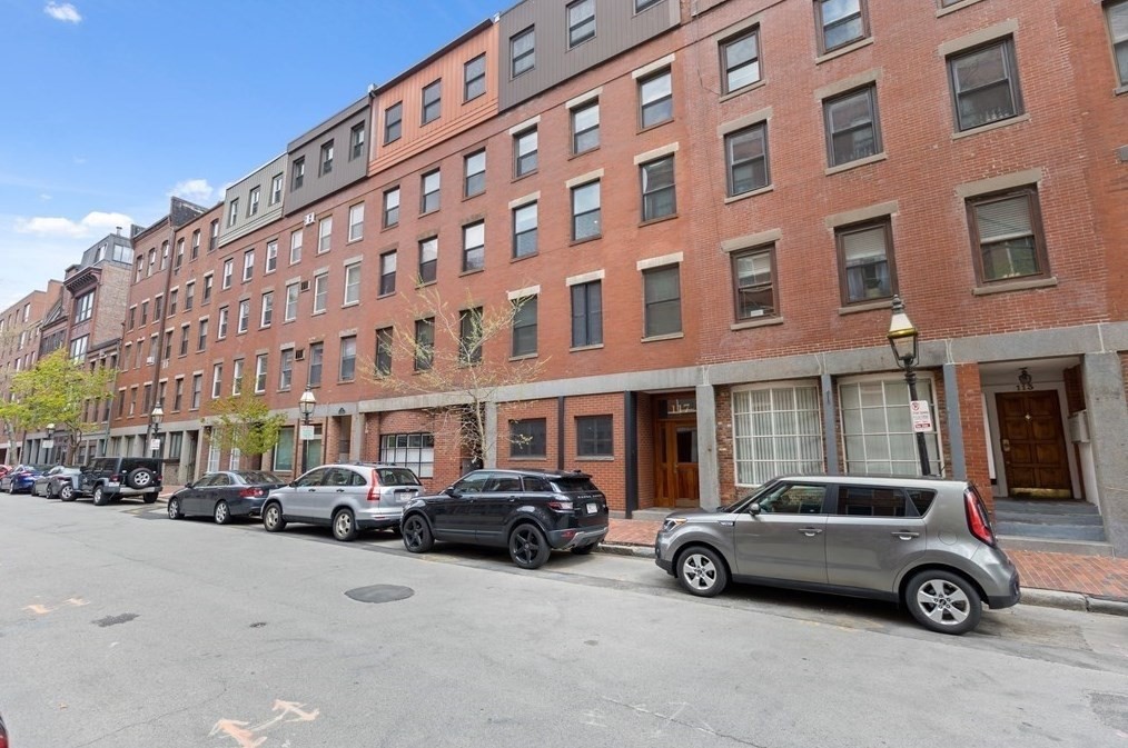 117 Fulton St  UNIT 2 Boston Massachusetts United States, for Rent, residential,  , The Edwards Realty Team - Barrett Sotheby's International Realty