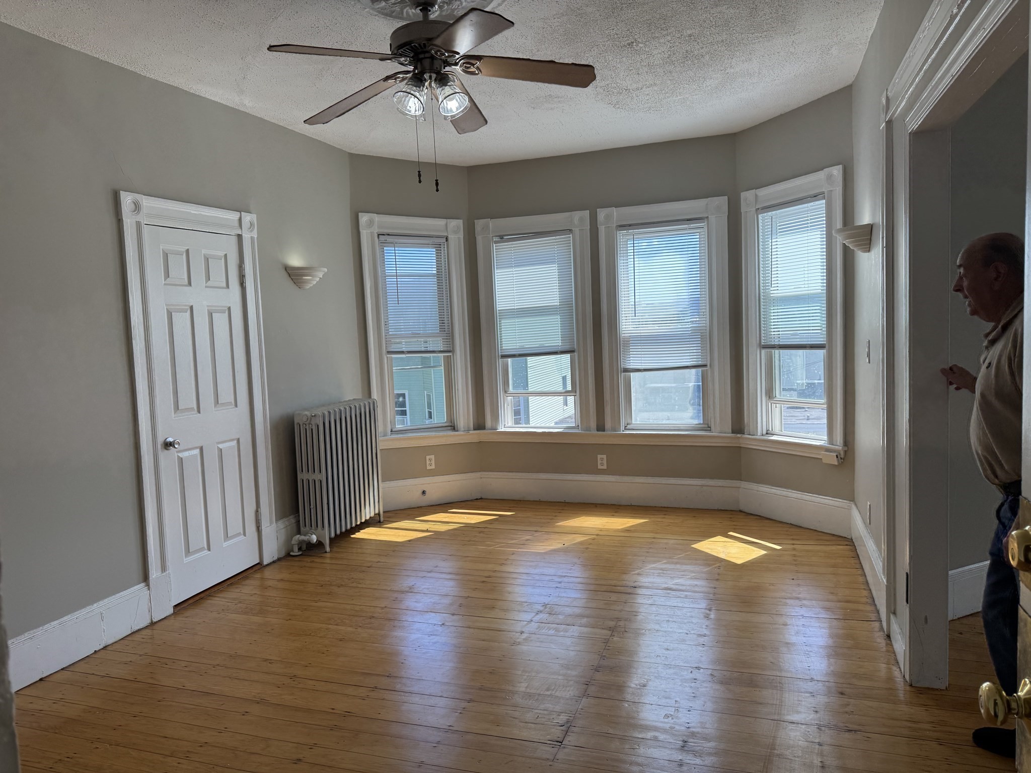 172 Putnam Street  UNIT 3 Boston Massachusetts United States, for Rent, residential,  , The Edwards Realty Team - Barrett Sotheby's International Realty