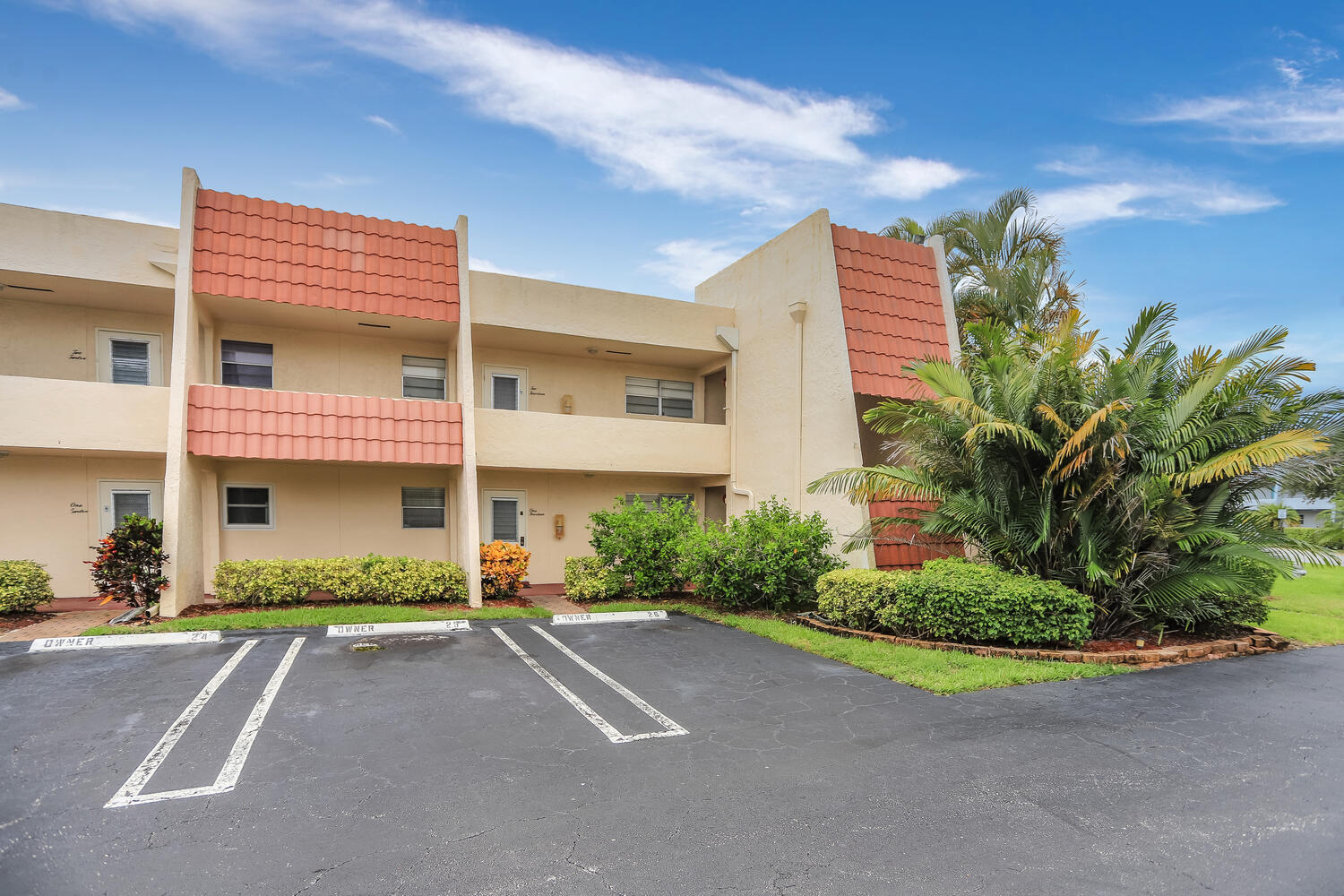 2500 Fiore Way APT 203-a Delray Beach Florida United States, for Rent, residential, Arlene   Toolsie  , Re/Max Direct