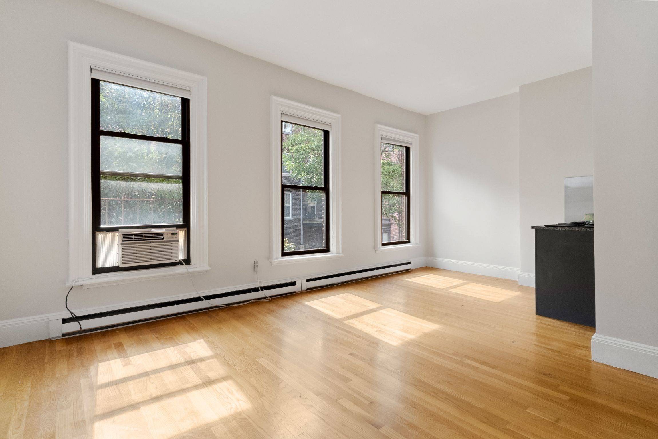 182 West Brookline Street  UNIT 3 Boston Massachusetts United States, for Rent, residential,  , The Edwards Realty Team - Barrett Sotheby's International Realty