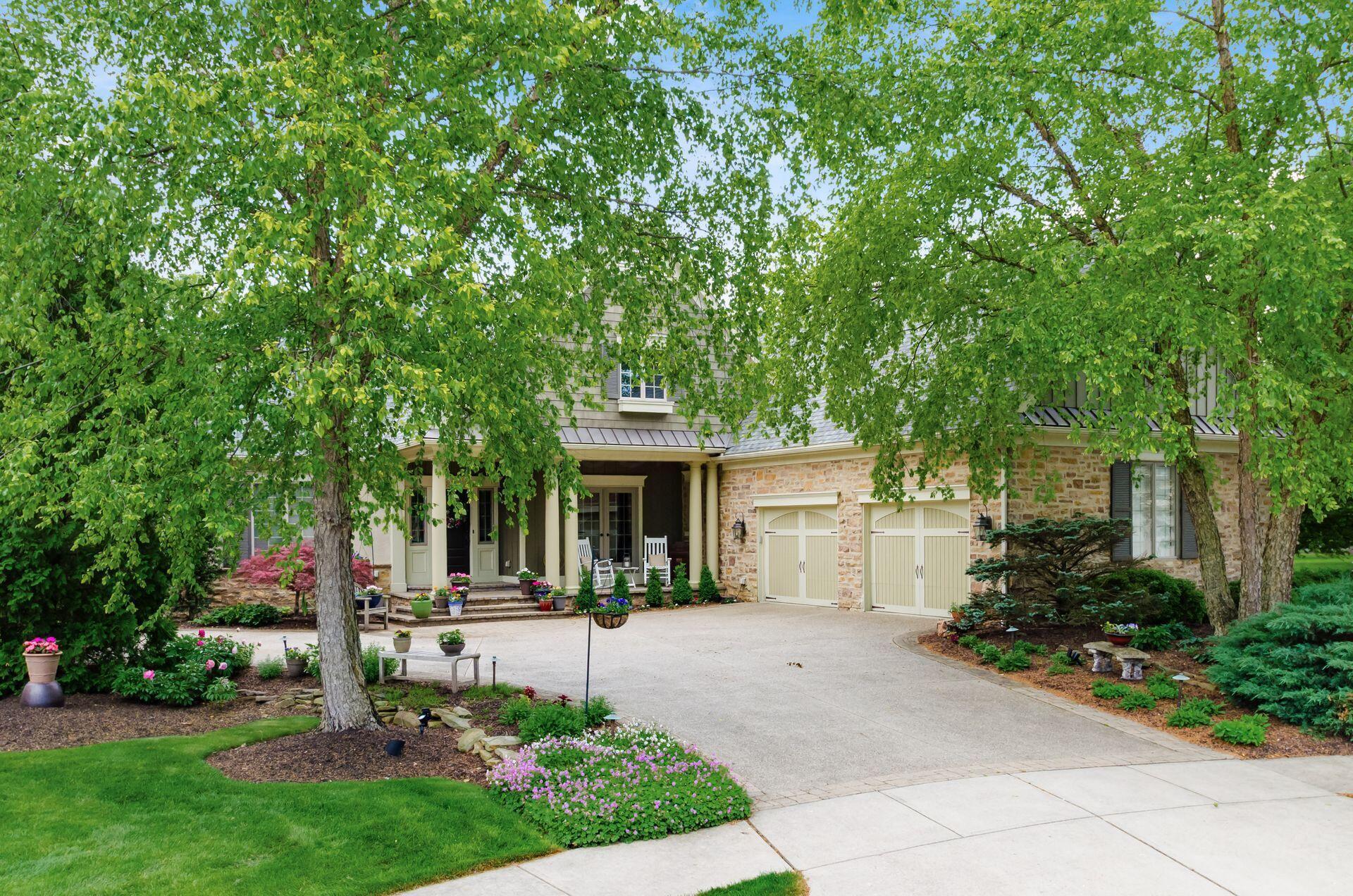 5692 Juliana Place Columbus Ohio United States, for Sale, residential,  , The Hessenauer Corporation