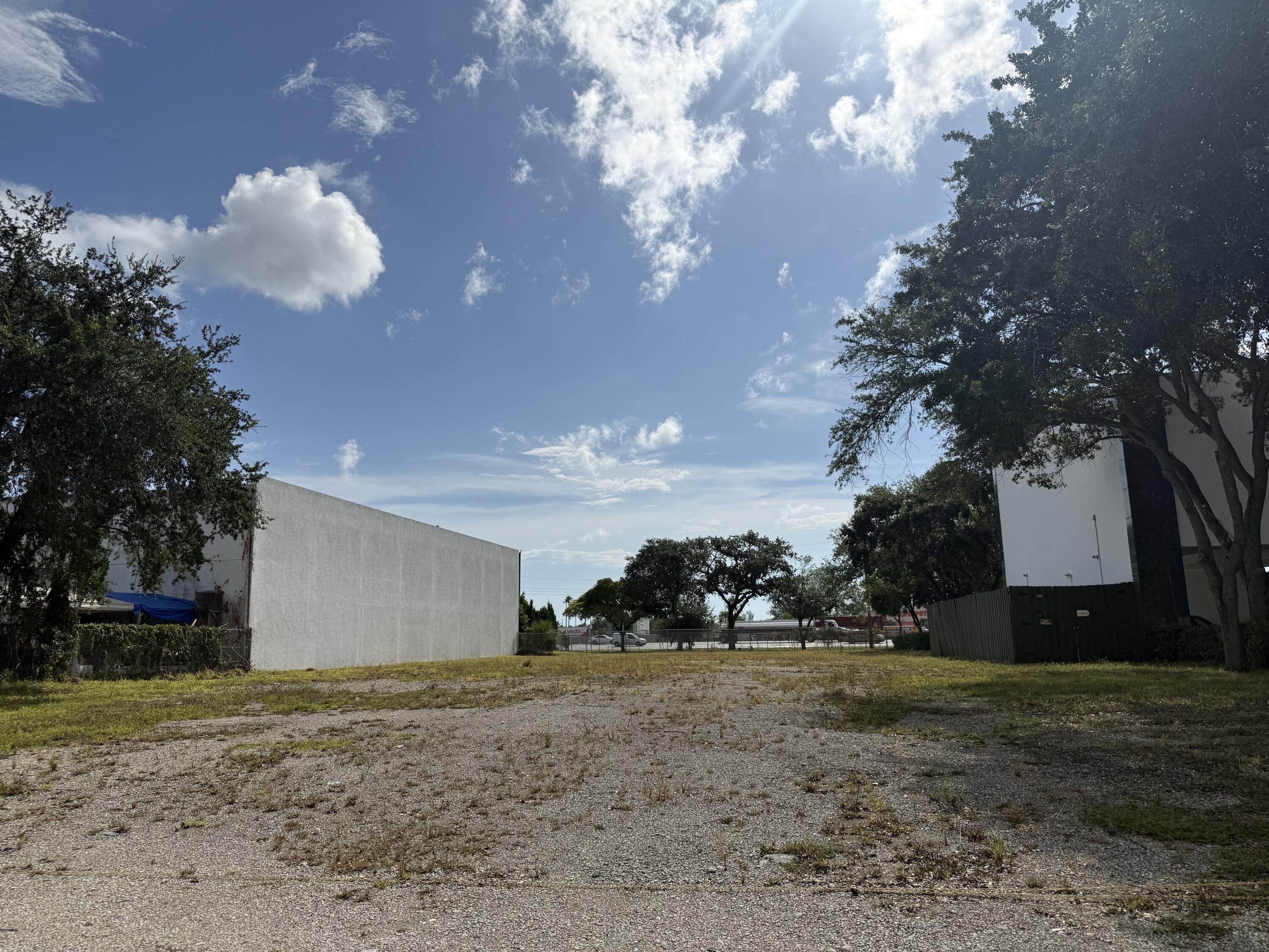 N 28th Terrace Hollywood Florida United States, for Sale, commercial, , InCom Real Estate - Example Office