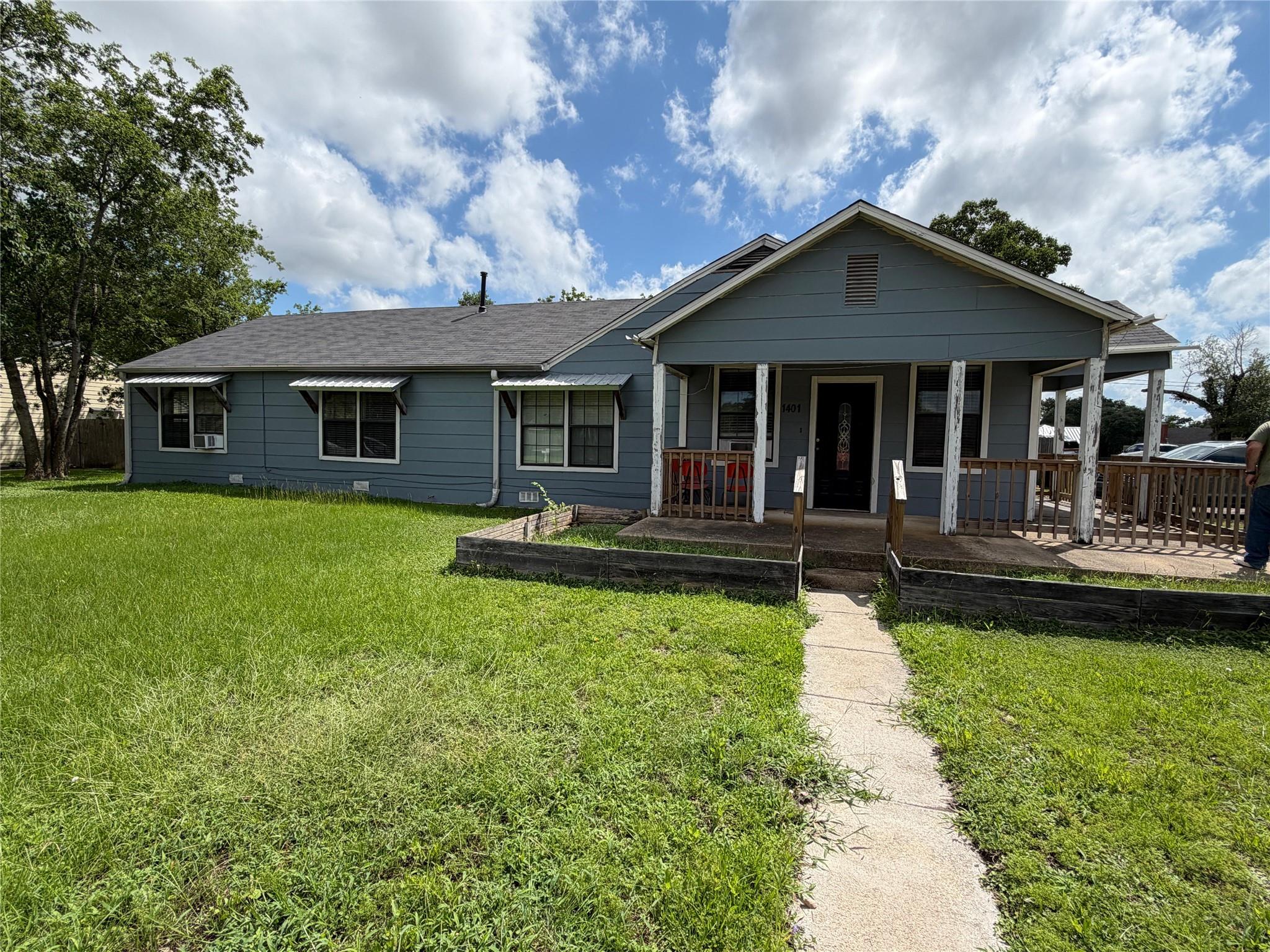 1401 29th ST Bryan Texas United States, for Sale, residential, Rita Vera, Central Metro Realty LLC