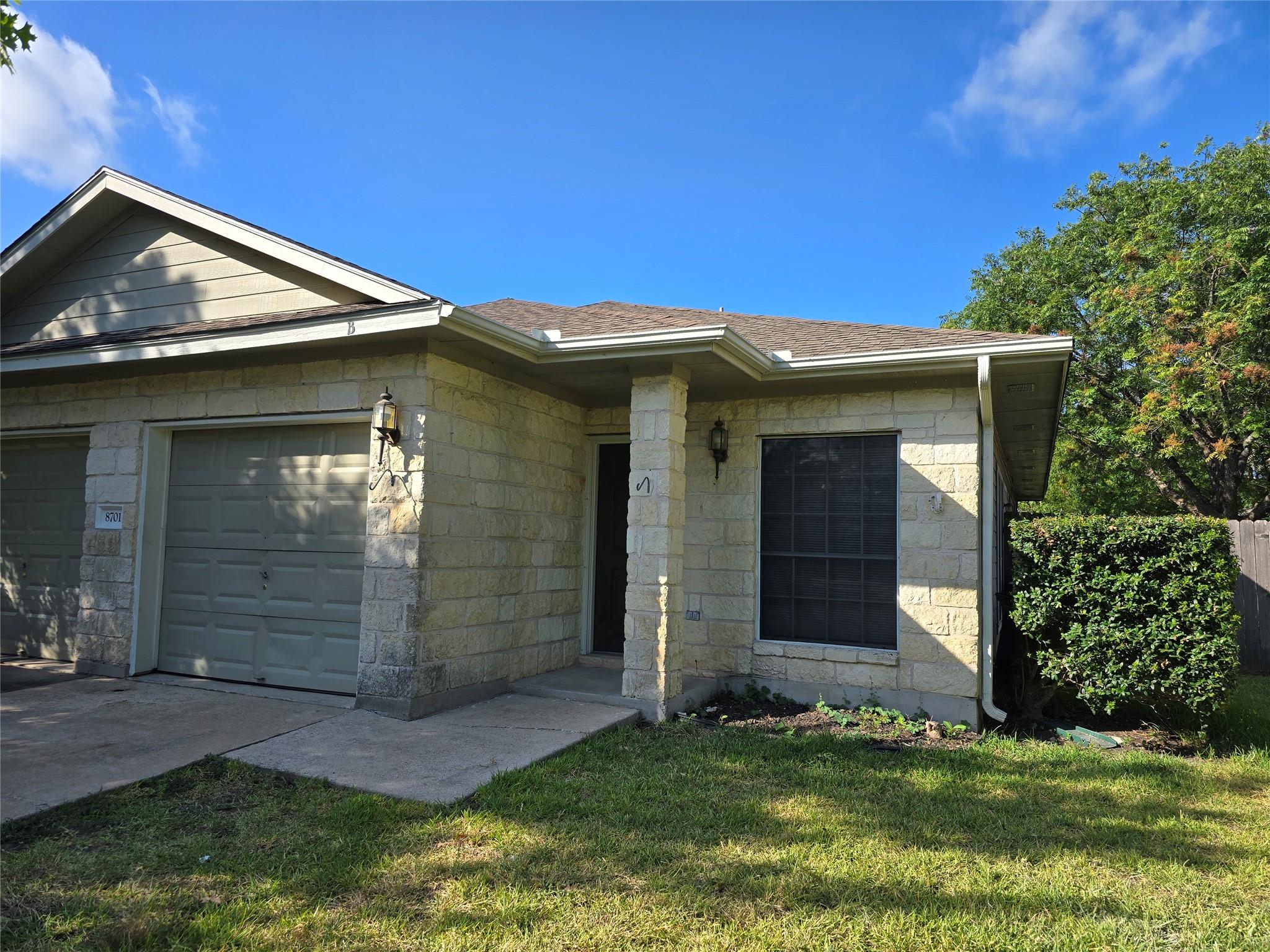 8701 Weiser DR Austin Texas United States, for Rent, residential, Rita Vera, Central Metro Realty LLC