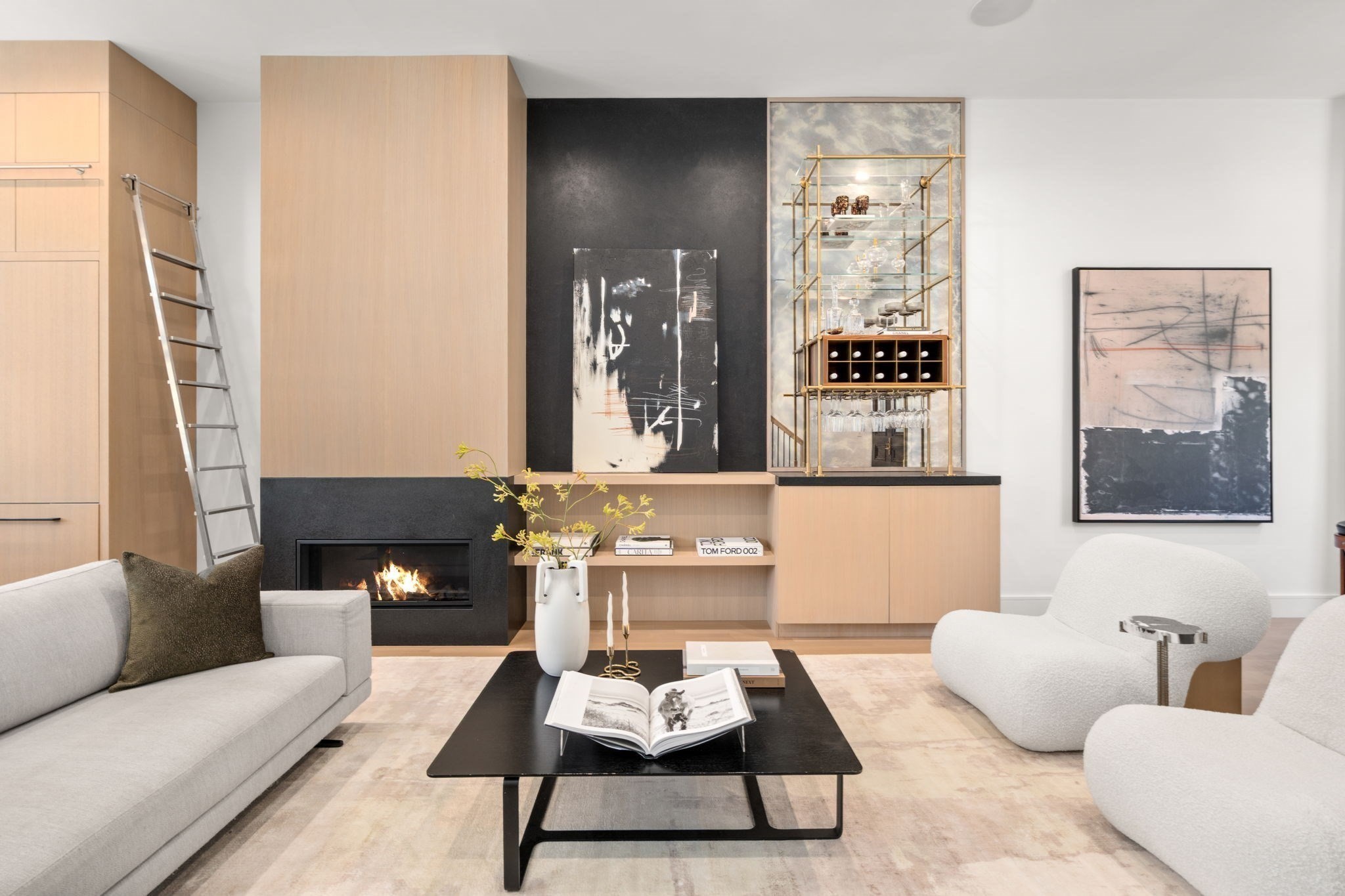 189 W Brookline St  UNIT PH Boston Massachusetts United States, for Sale, residential, Darcy Bento, South Boston  Realtor Bento Real Estate Group, Bento Real Estate Group, Inc.