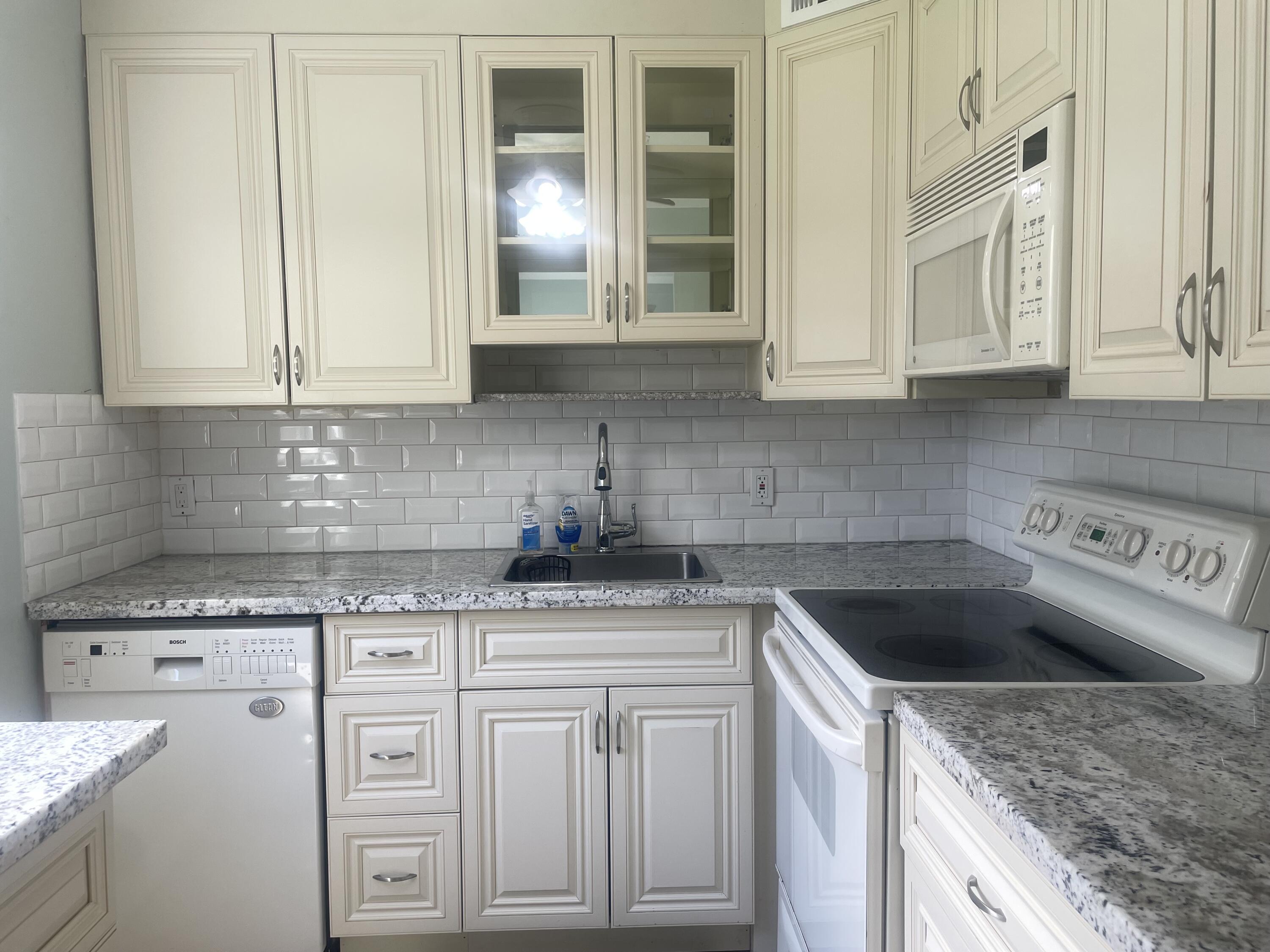 640 Monaco Court APT 640 Delray Beach Florida United States, for Rent, residential, Arlene   Toolsie  , Re/Max Direct