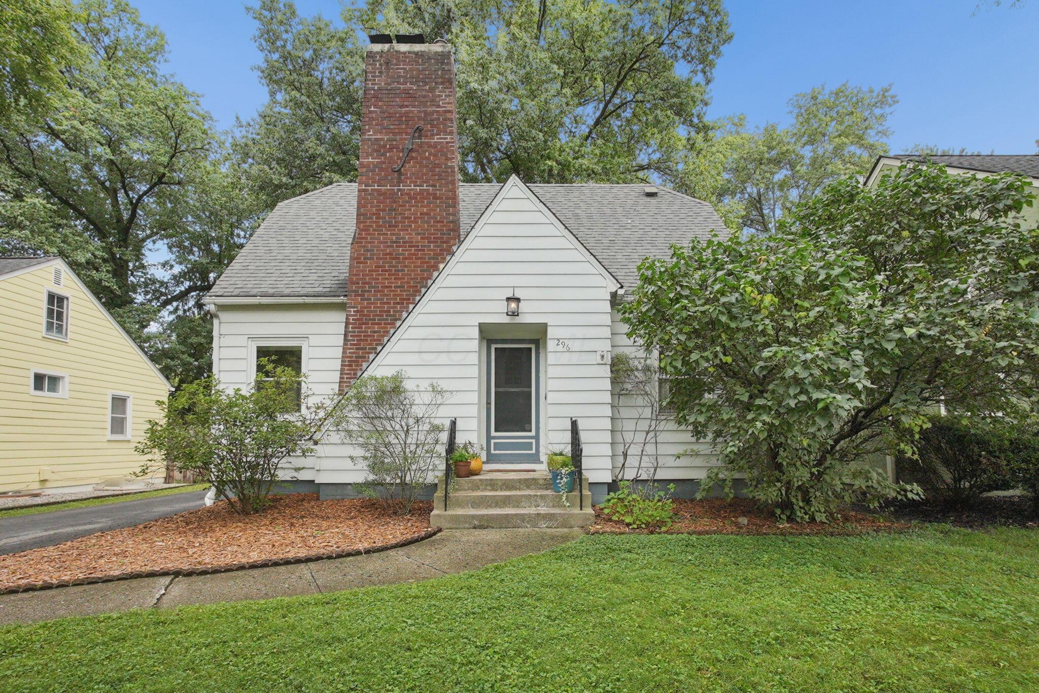 296 E Beaumont Road Columbus Ohio United States, for Sale, residential,  , The Hessenauer Corporation