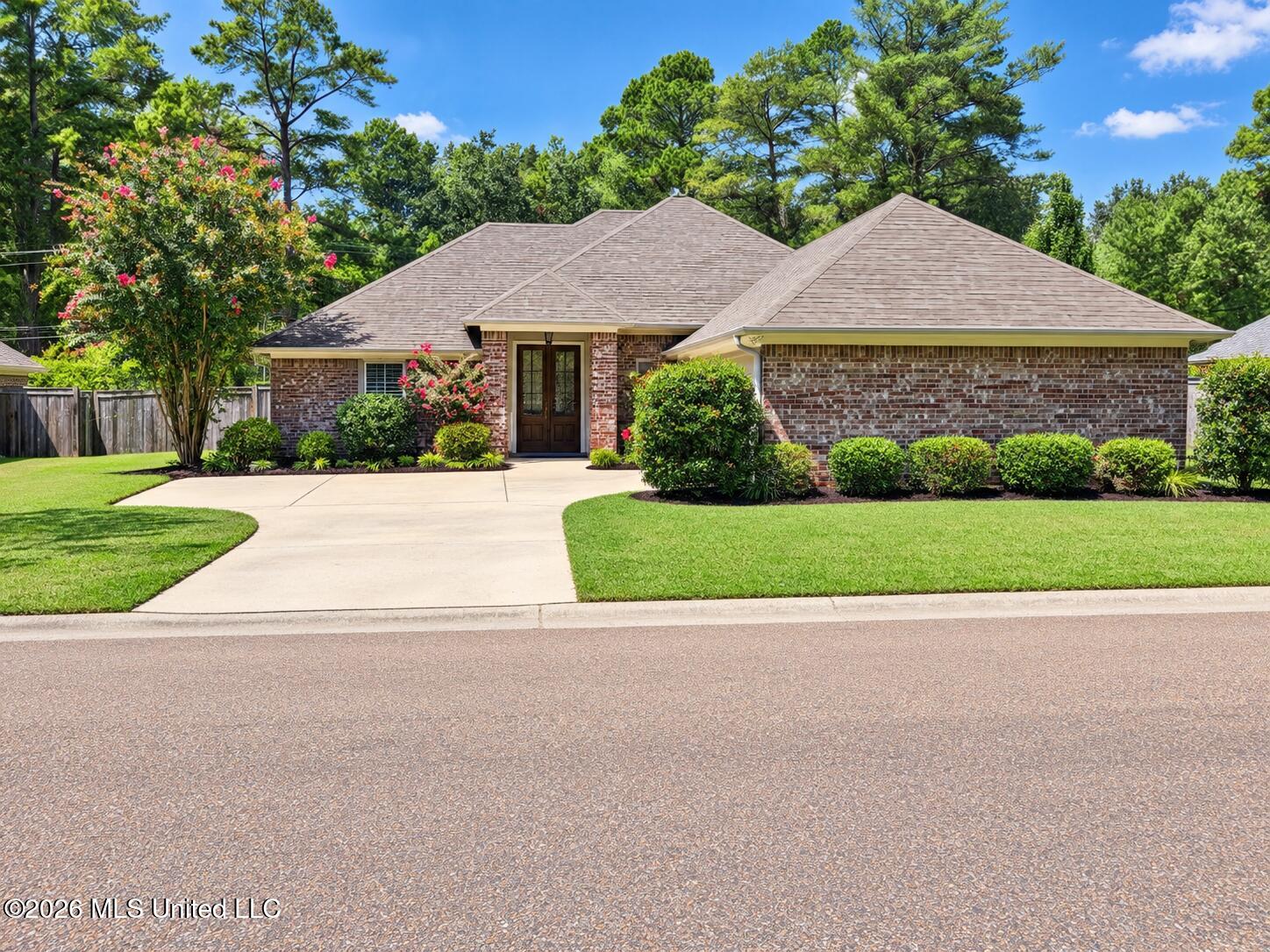3 Lenox Court Jackson Mississippi United States, for Sale, residential, Jessica McLaurin, Rezults Realty, LLC