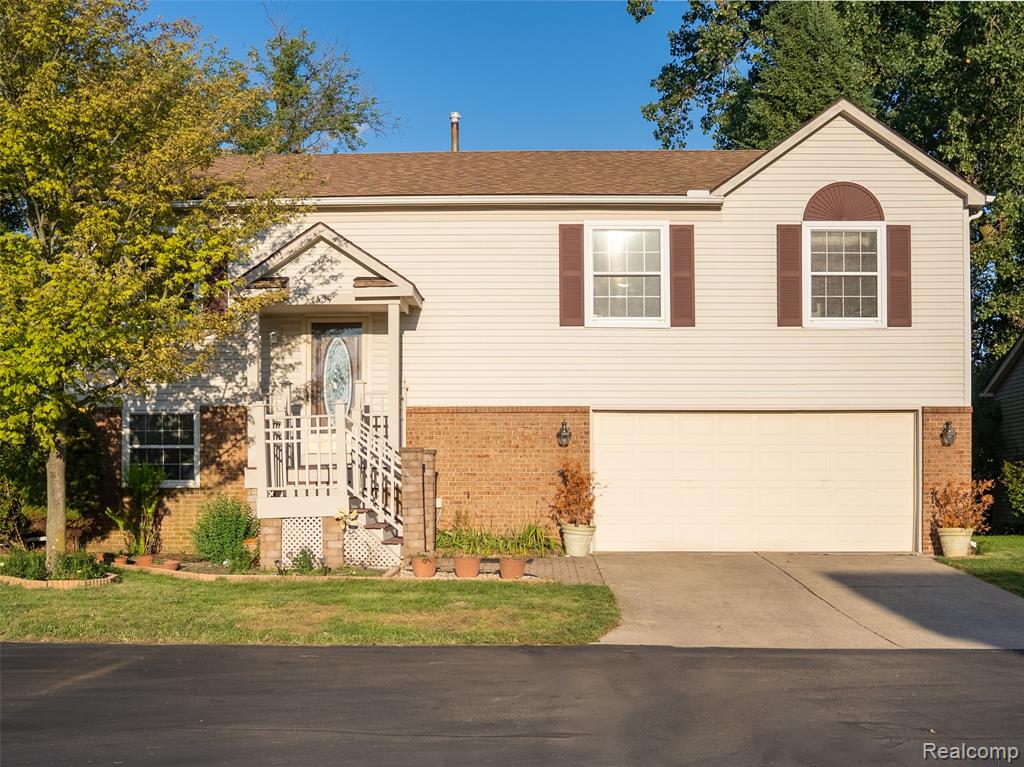 1639 Tulip Lane, 61029795, Westland, Single Family,  for sale - Sample Agent, InCom Real Estate - Sample Office 