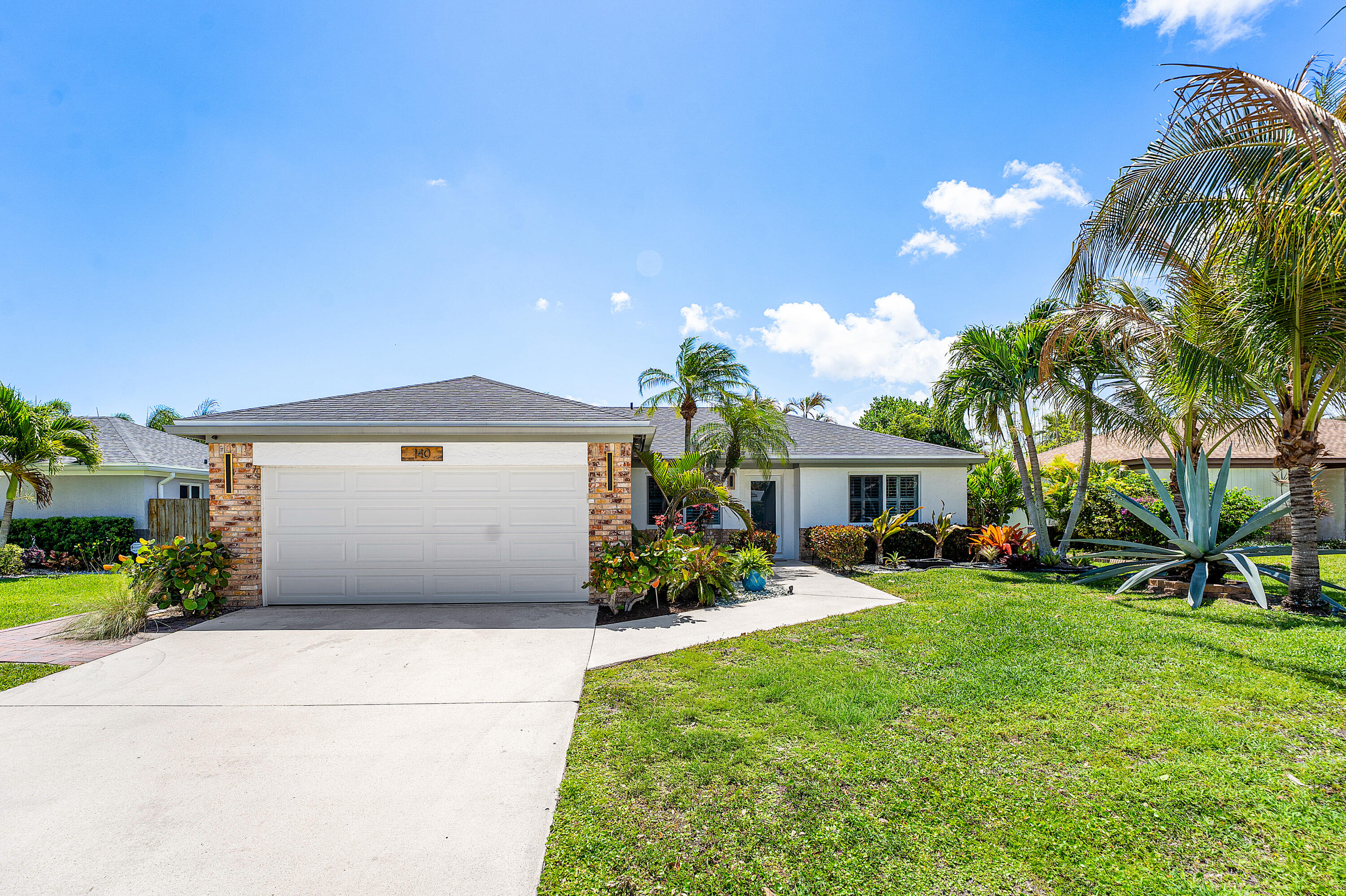 140 Arrowhead Circle Jupiter Florida United States, for Sale, residential, Jonathan BJ Hayes, Real Broker LLC