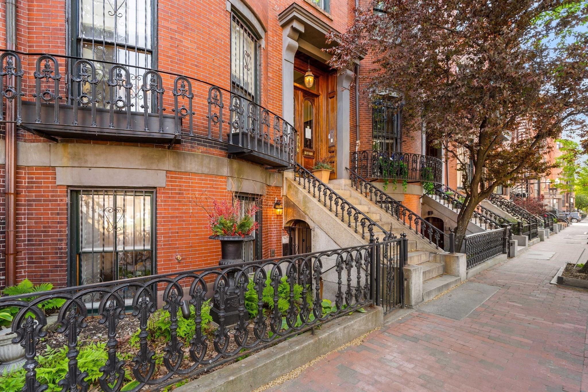 617 Massachusetts Ave  UNIT 1A Boston Massachusetts United States, for Sale, residential, Darcy Bento, South Boston  Realtor Bento Real Estate Group, Bento Real Estate Group, Inc.