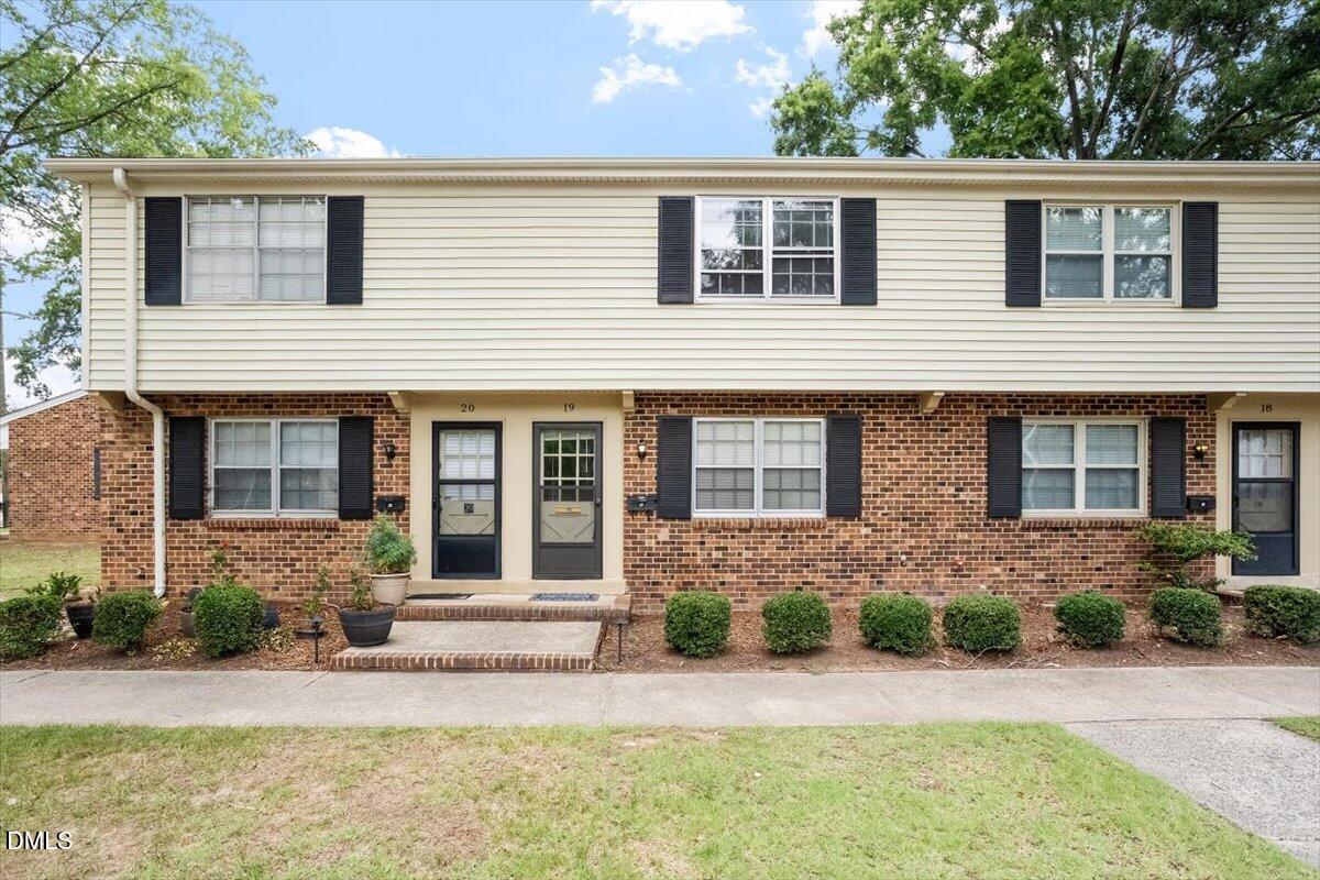 1002 Willow Drive APT 19 Chapel Hill North Carolina United States, for Sale, residential,  , Realty World - Carolina Properties