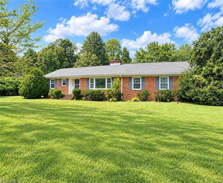 5209 Ventura Drive Greensboro North Carolina United States, for Sale, residential, J.C. Grose, Triad Home and Land Co.