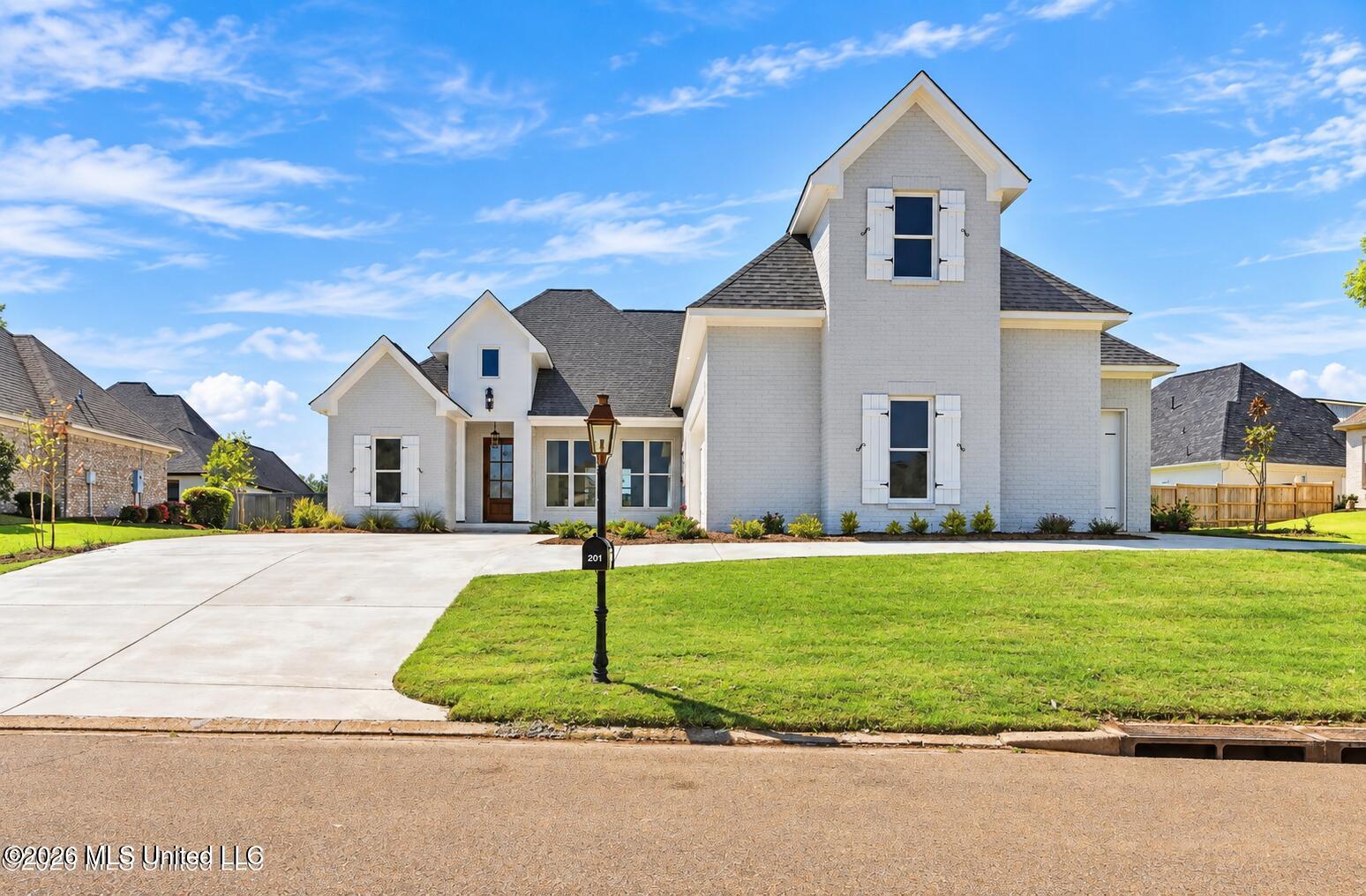 201 Northshore Way Madison Mississippi United States, for Sale, residential, Jessica McLaurin, Rezults Realty, LLC