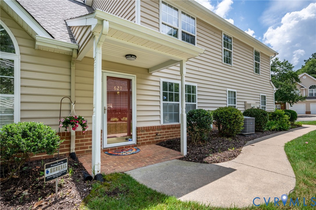 627 Hazeltine Court Chesterfield Virginia United States, for Sale, residential, Barbara Reagan, Long & Foster Real Estate