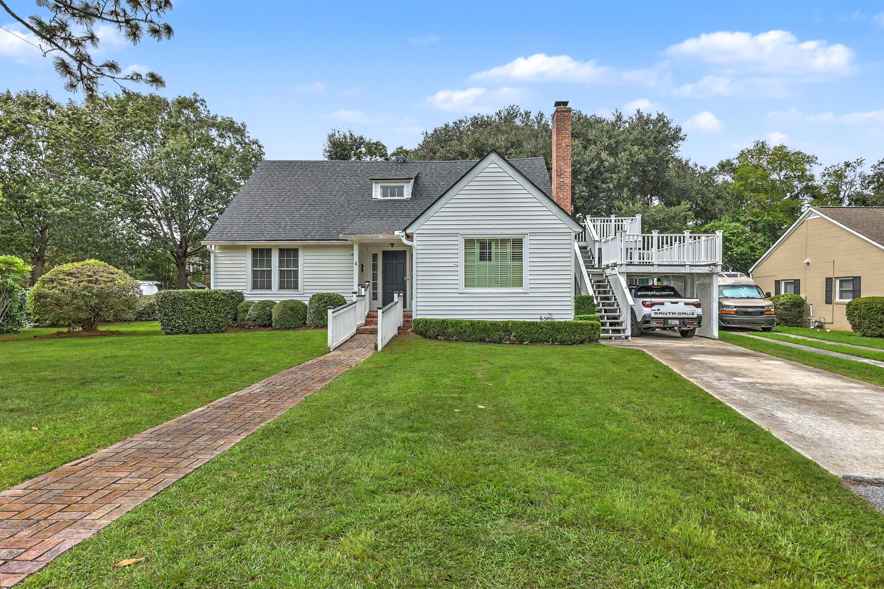4 Oakdale Place Charleston South Carolina United States, for Sale, residential, Bobbie  Rose, Keller Williams Realty Charleston/West Ashley